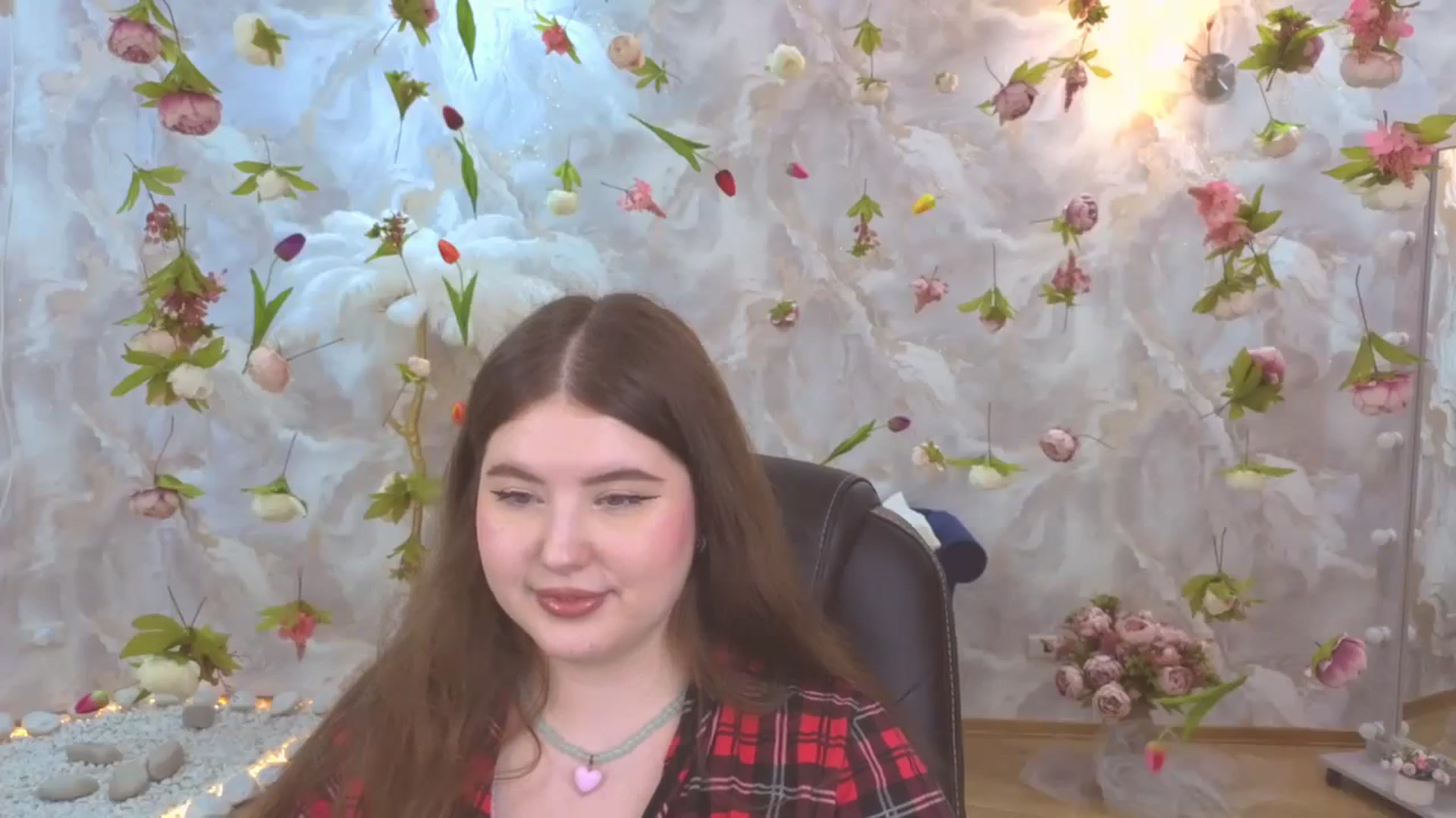 Gallery image thumbnail from EnigmaVeil's myfreecams stream on, 05/10/2026, 23:46 image 16 of 20