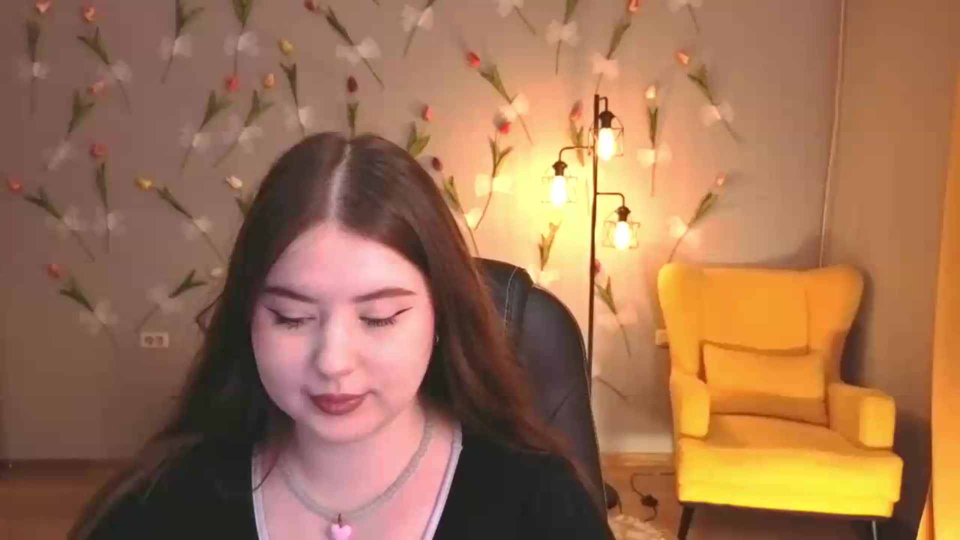 Gallery image thumbnail from EnigmaVeil's myfreecams stream on, 05/11/2026, 20:59 image 14 of 20