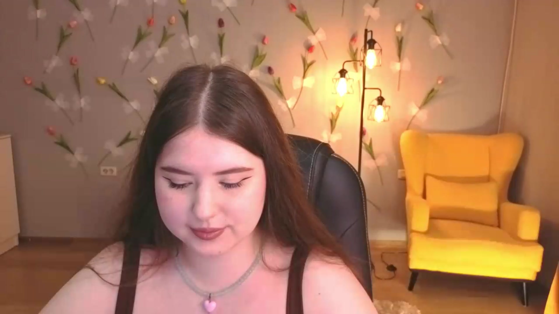 Gallery image thumbnail from EnigmaVeil's myfreecams stream on, 05/12/2026, 03:04 image 18 of 20
