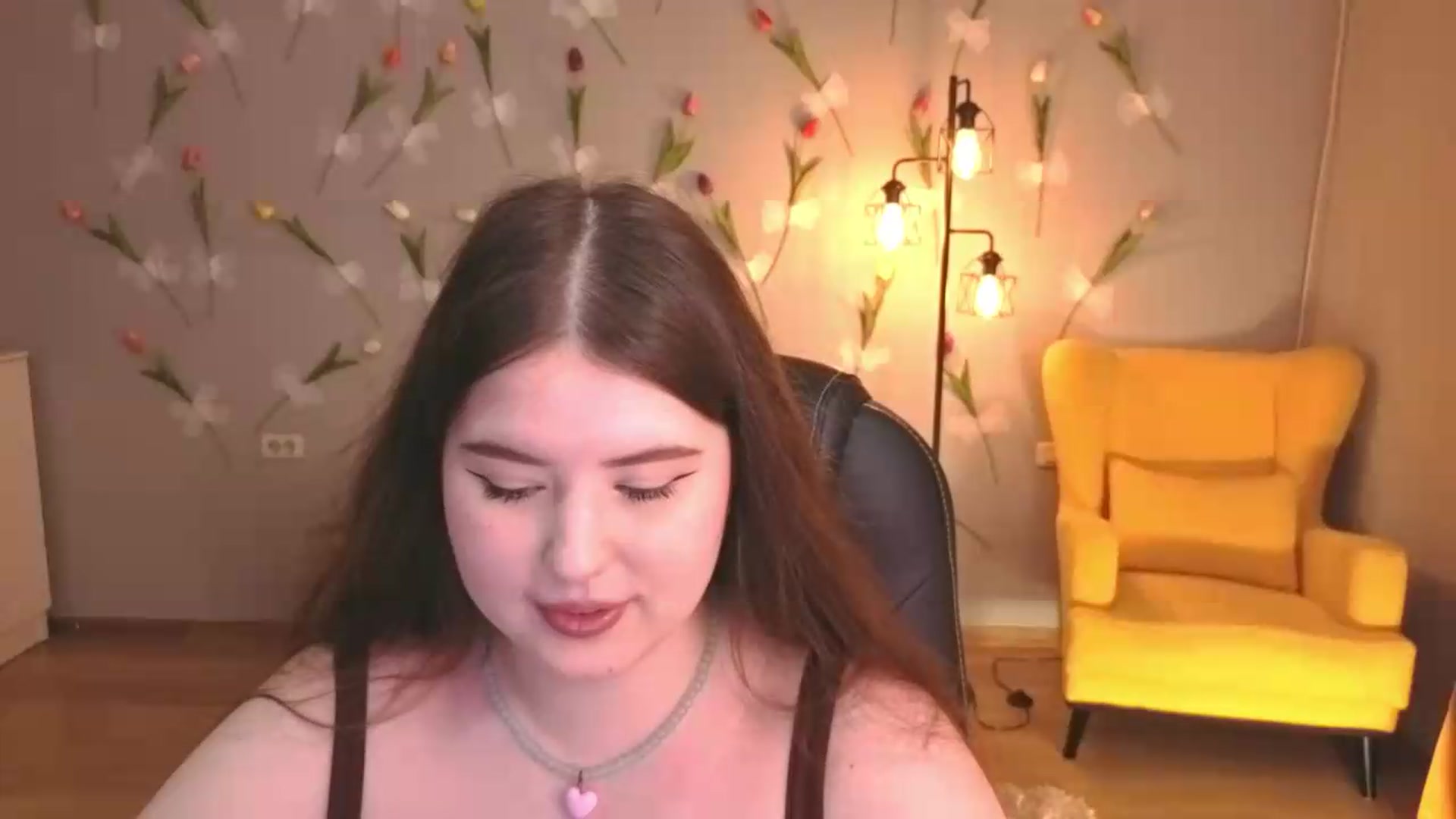 Gallery image thumbnail from EnigmaVeil's myfreecams stream on, 05/12/2026, 03:04 image 17 of 20