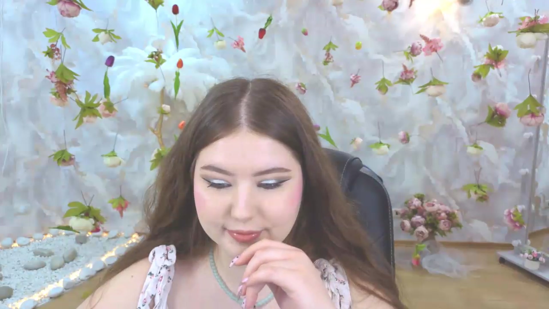 Gallery image thumbnail from EnigmaVeil's myfreecams stream on, 05/13/2026, 05:25 image 10 of 20