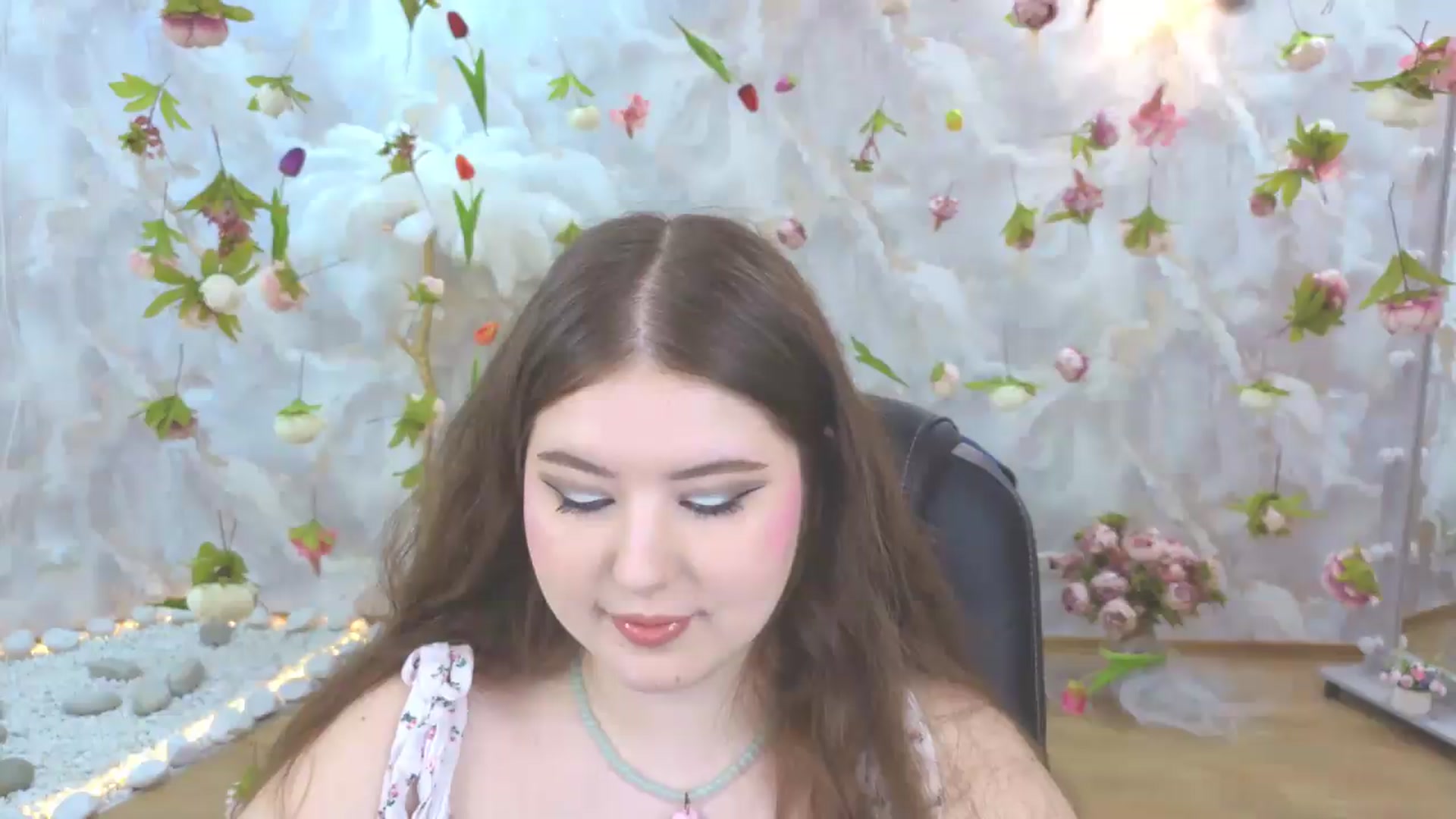 Gallery image thumbnail from EnigmaVeil's myfreecams stream on, 05/13/2026, 05:25 image 11 of 20