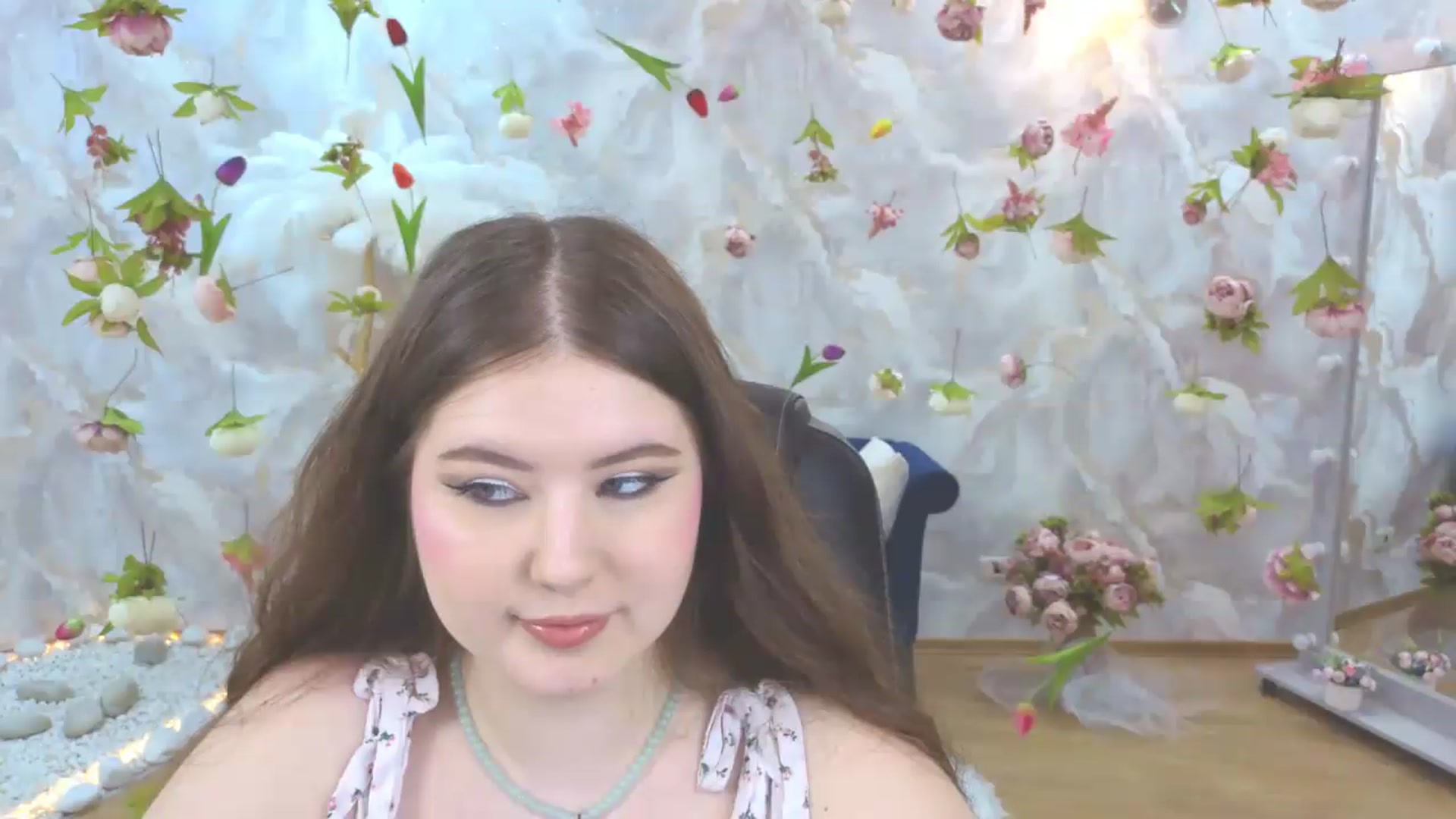 Gallery image thumbnail from EnigmaVeil's myfreecams stream on, 05/13/2026, 05:25 image 2 of 20