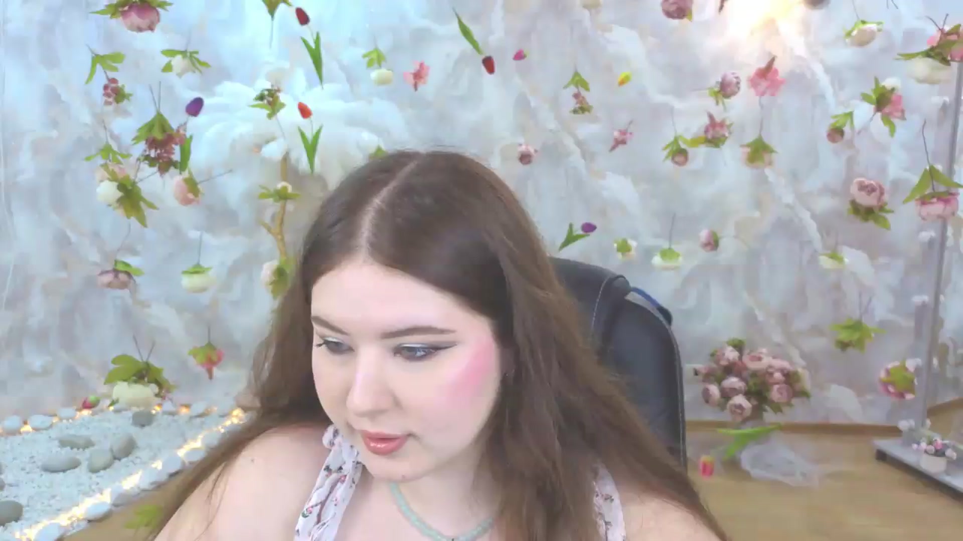 Gallery image thumbnail from EnigmaVeil's myfreecams stream on, 05/13/2026, 05:25 image 12 of 20