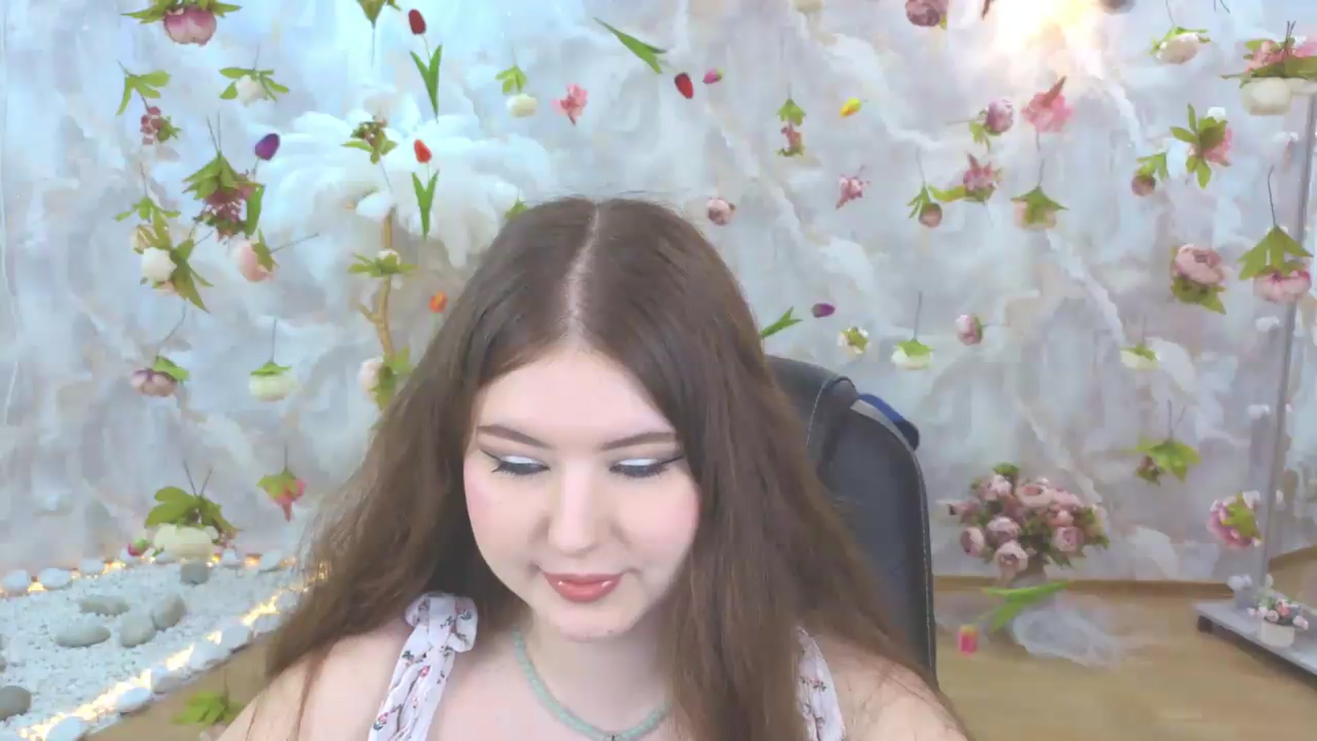 Gallery image thumbnail from EnigmaVeil's myfreecams stream on, 05/13/2026, 05:25 image 14 of 20