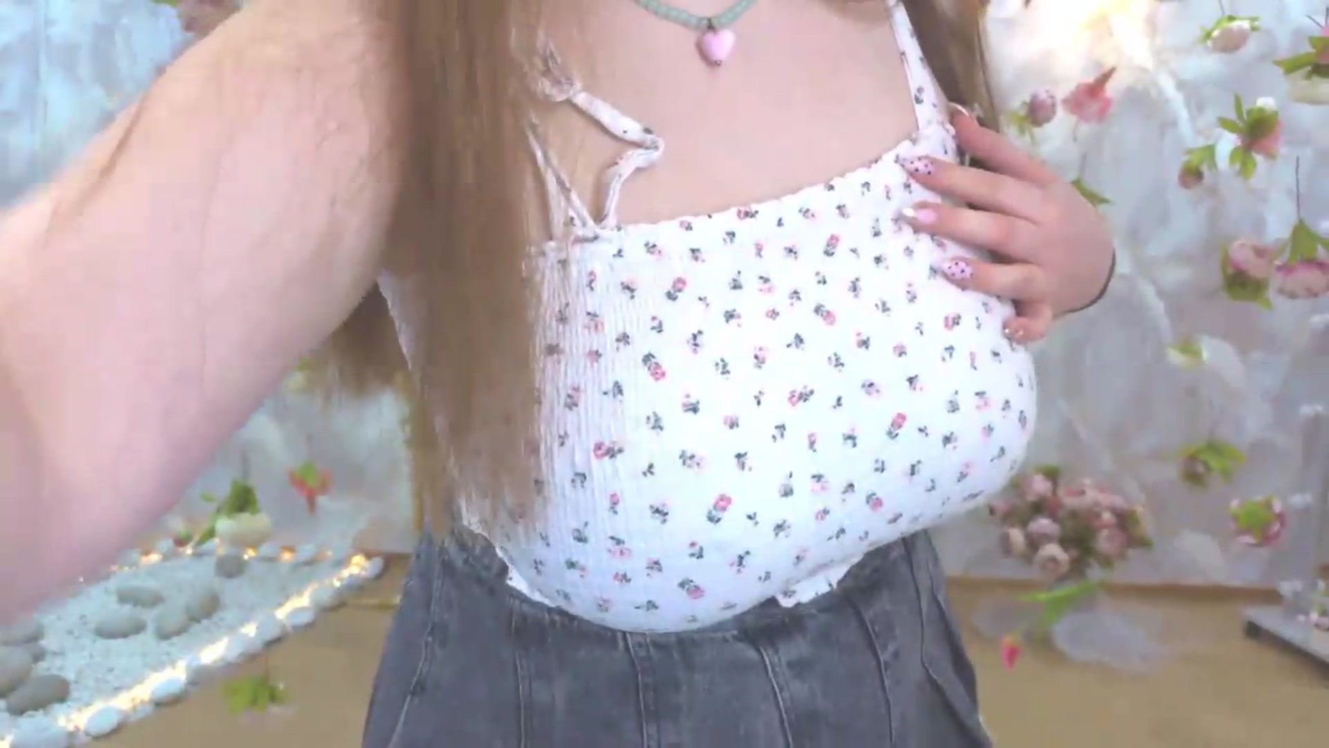 Gallery image thumbnail from EnigmaVeil's myfreecams stream on, 05/13/2026, 07:47 image 15 of 20