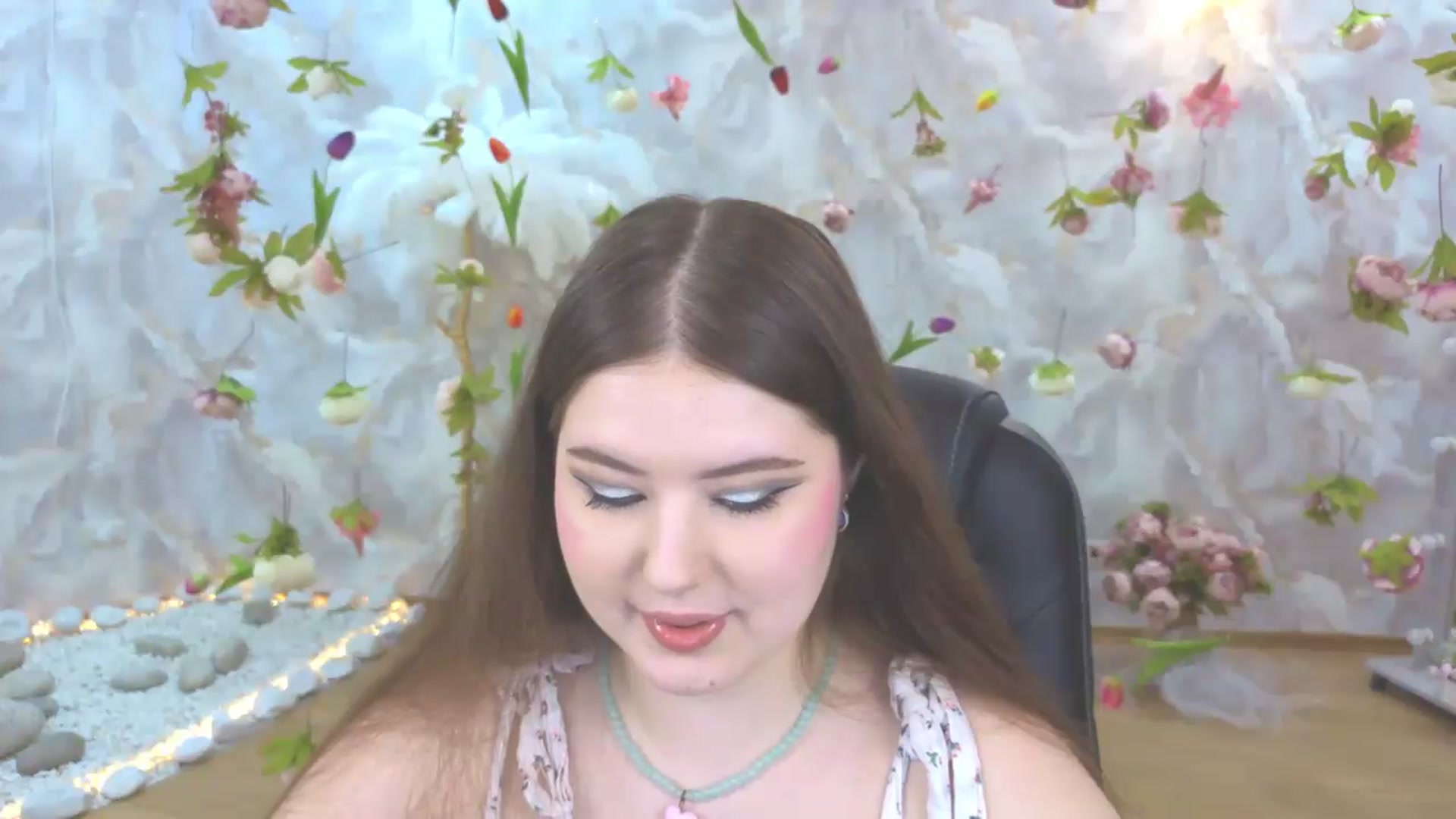 Gallery image thumbnail from EnigmaVeil's myfreecams stream on, 05/13/2026, 07:47 image 13 of 20