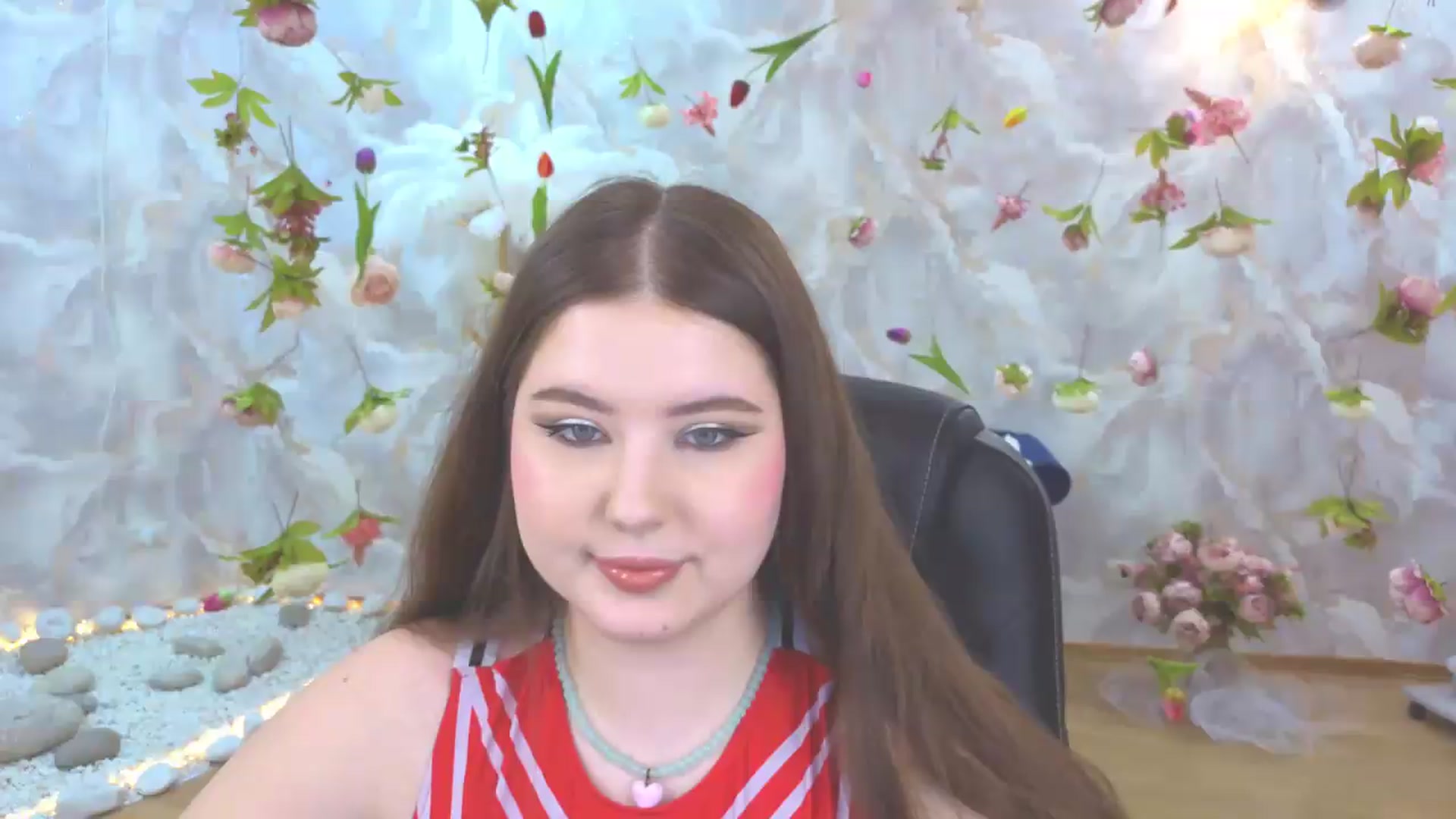 Gallery image thumbnail from EnigmaVeil's myfreecams stream on, 05/13/2026, 09:43 image 3 of 20