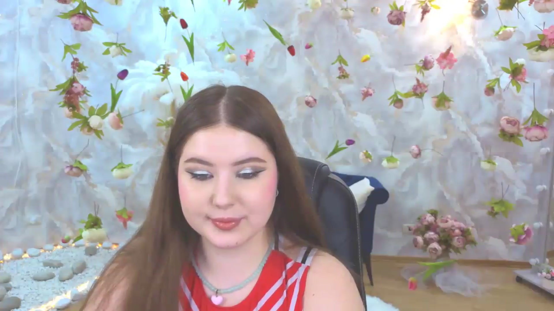 Gallery image thumbnail from EnigmaVeil's myfreecams stream on, 05/13/2026, 09:43 image 18 of 20