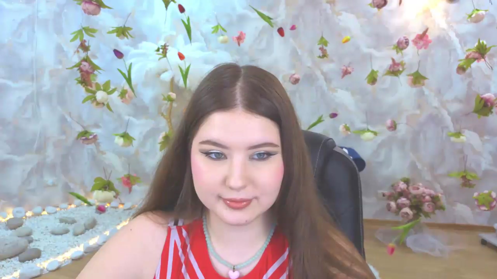 Gallery image thumbnail from EnigmaVeil's myfreecams stream on, 05/13/2026, 09:43 image 4 of 20