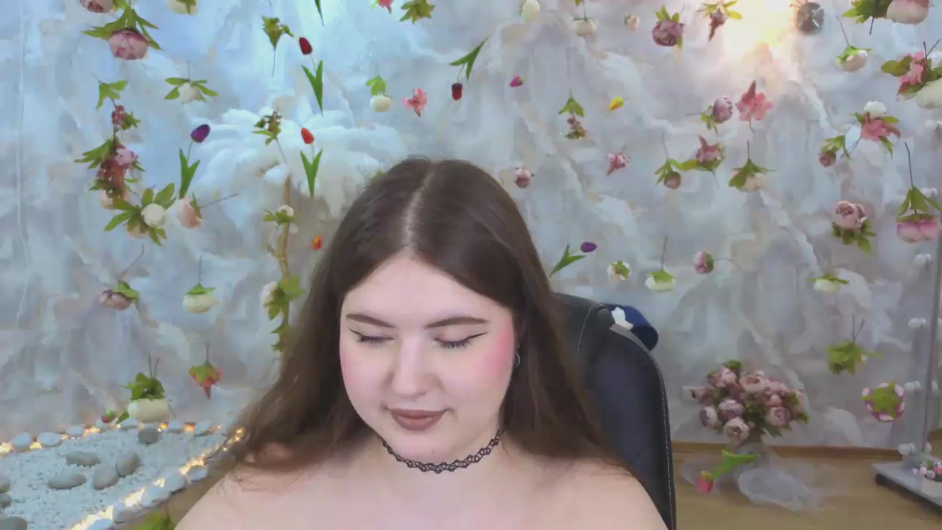 Gallery image thumbnail from EnigmaVeil's myfreecams stream on, 05/16/2026, 01:10 image 11 of 20
