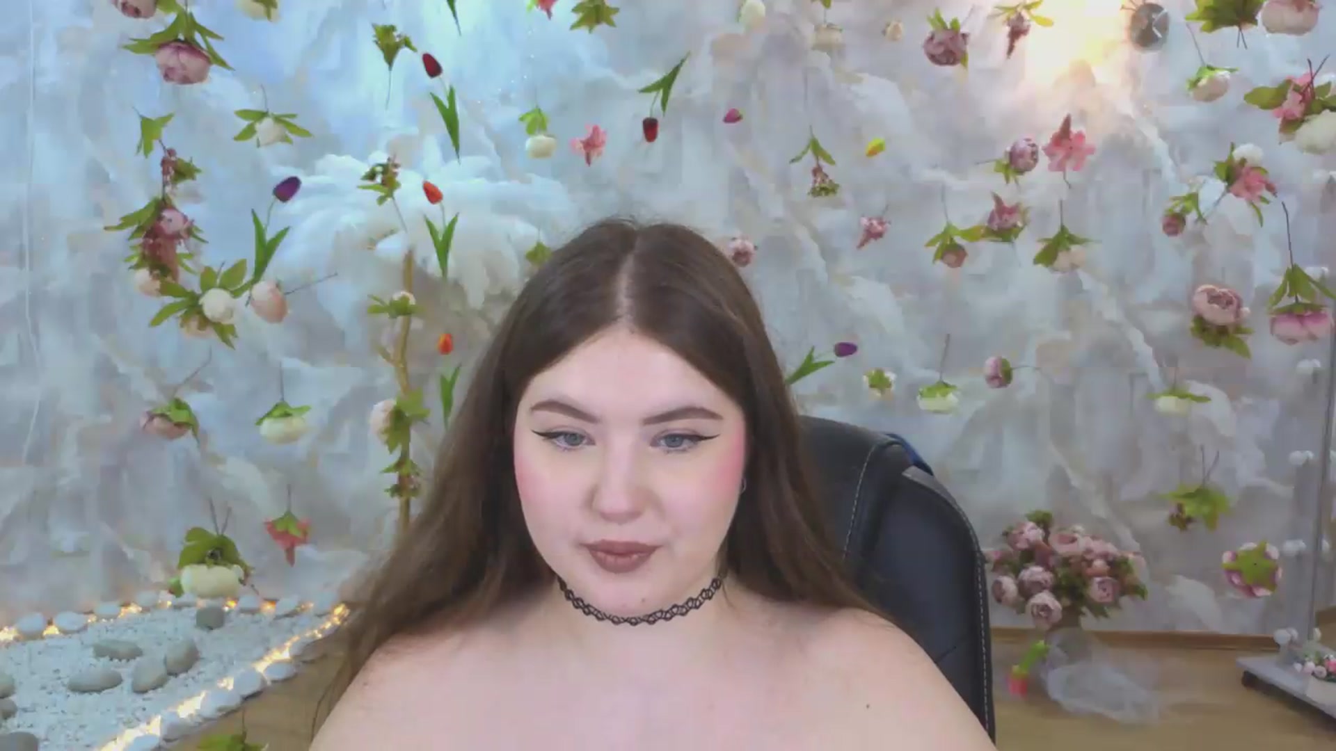 Gallery image thumbnail from EnigmaVeil's myfreecams stream on, 05/16/2026, 01:10 image 5 of 20
