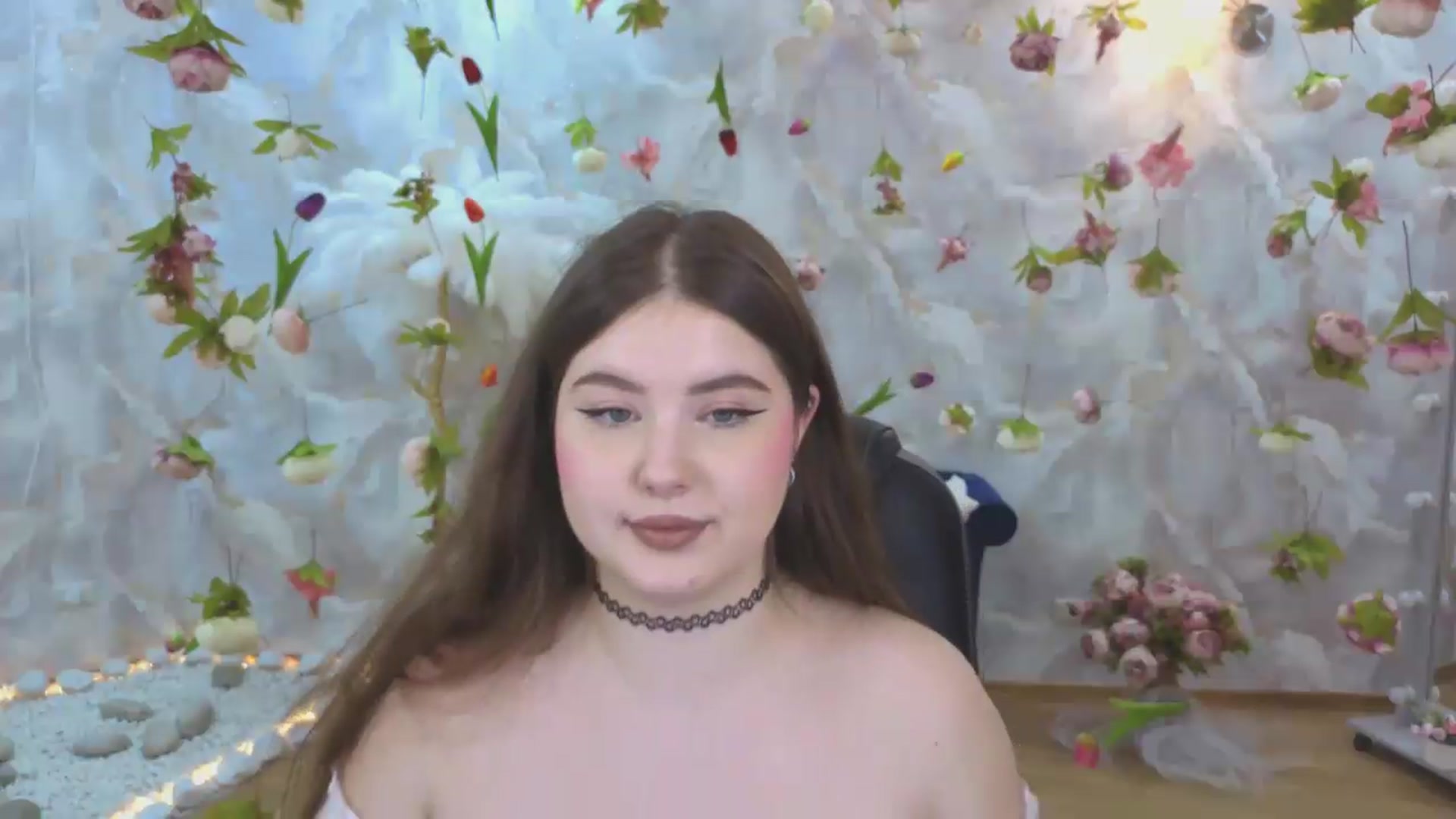 Gallery image thumbnail from EnigmaVeil's myfreecams stream on, 05/16/2026, 01:10 image 14 of 20