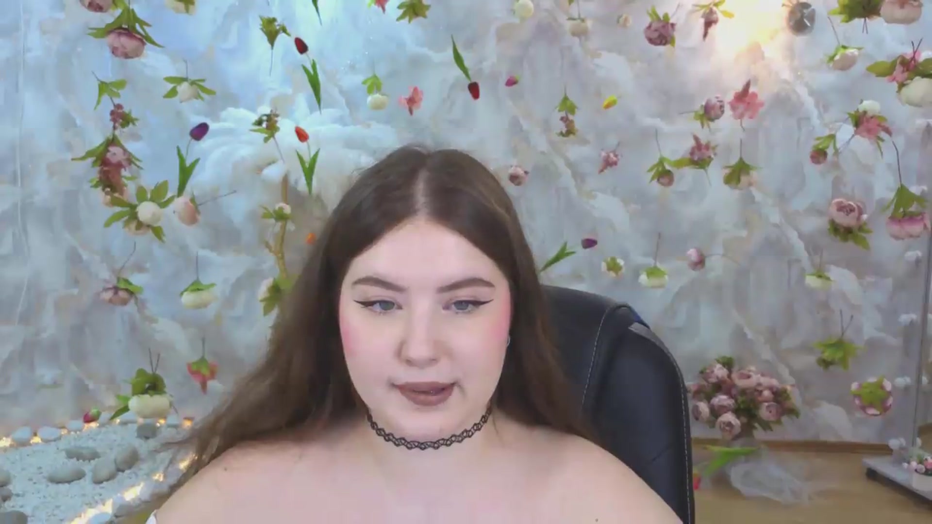 Gallery image thumbnail from EnigmaVeil's myfreecams stream on, 05/16/2026, 01:10 image 4 of 20