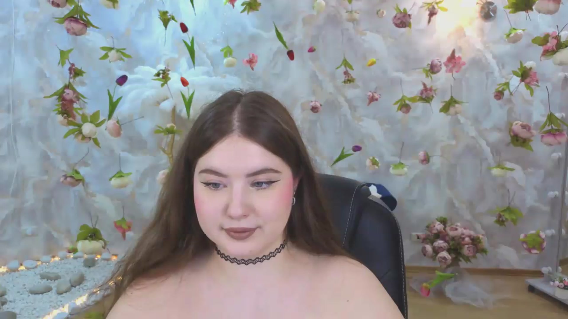 Gallery image thumbnail from EnigmaVeil's myfreecams stream on, 05/16/2026, 01:10 image 8 of 20