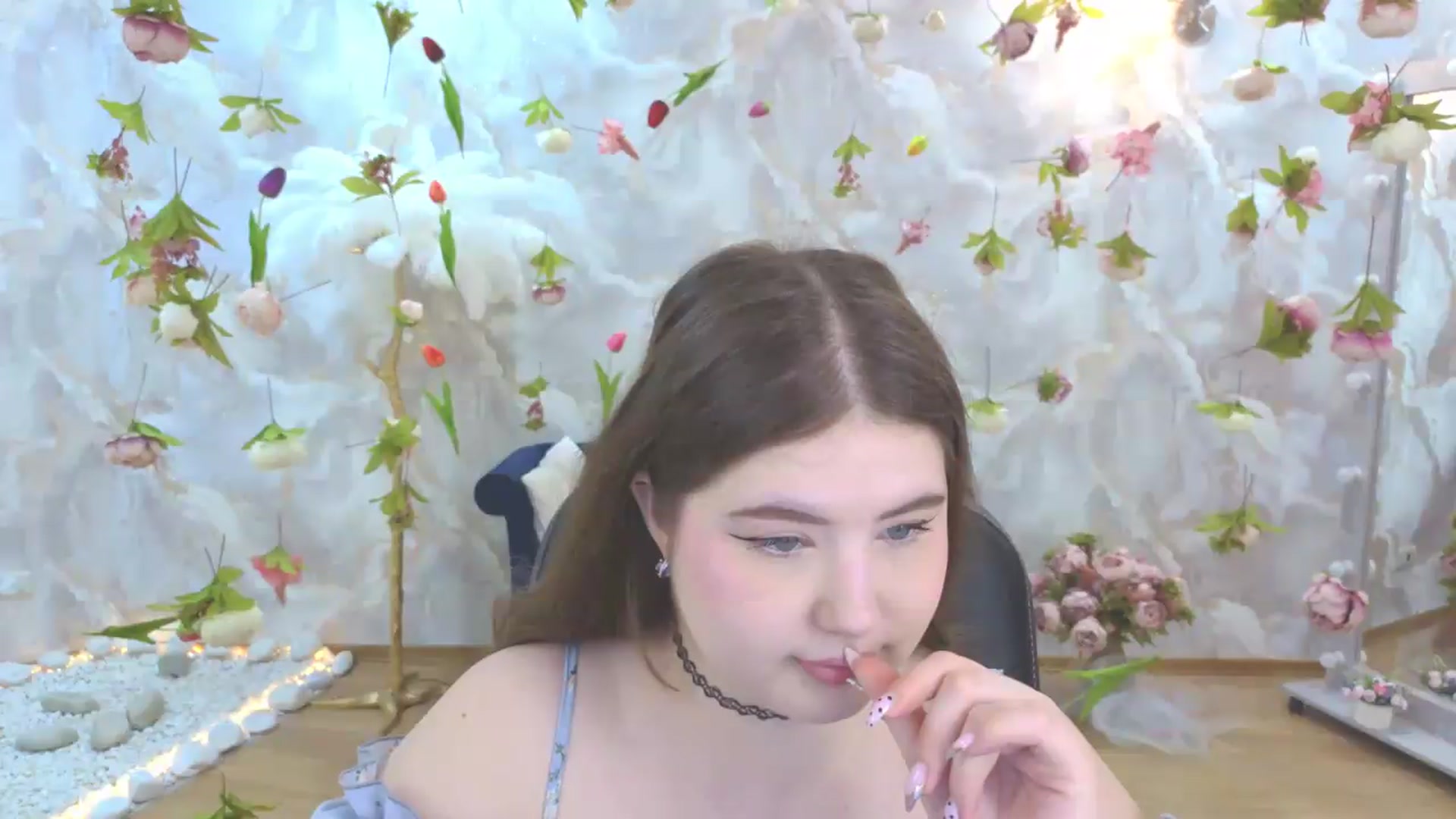 Gallery image thumbnail from EnigmaVeil's myfreecams stream on, 05/17/2026, 18:31 image 12 of 20