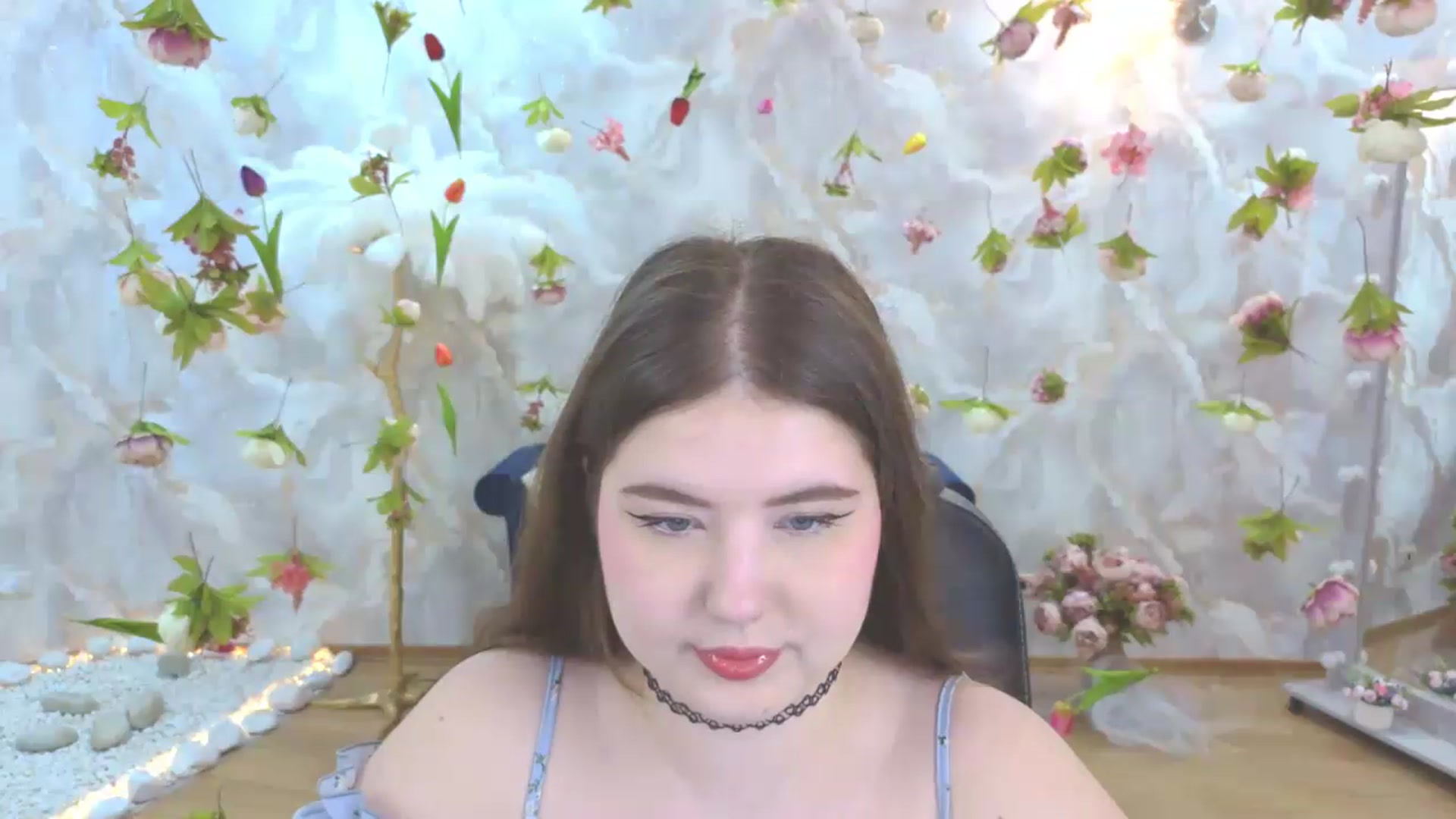 Gallery image thumbnail from EnigmaVeil's myfreecams stream on, 05/17/2026, 18:31 image 19 of 20