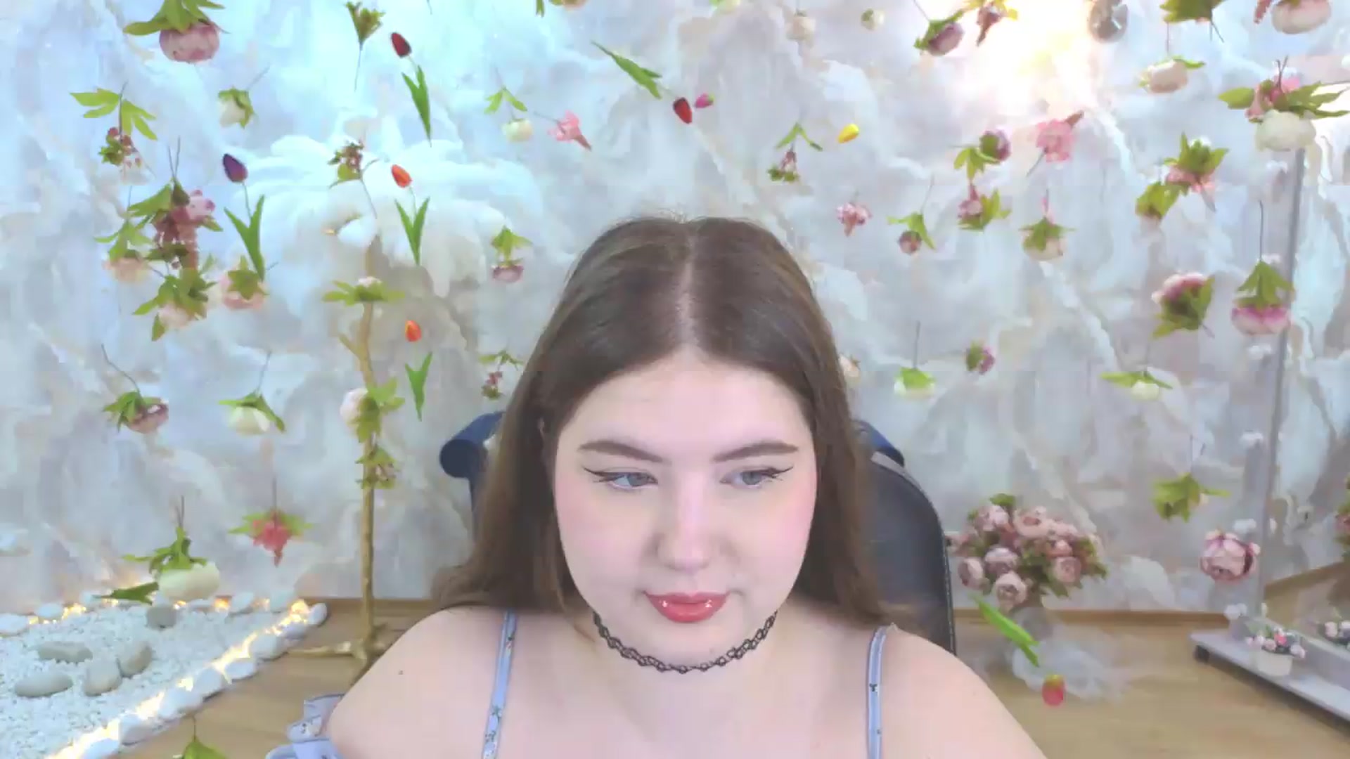 Gallery image thumbnail from EnigmaVeil's myfreecams stream on, 05/17/2026, 18:31 image 20 of 20
