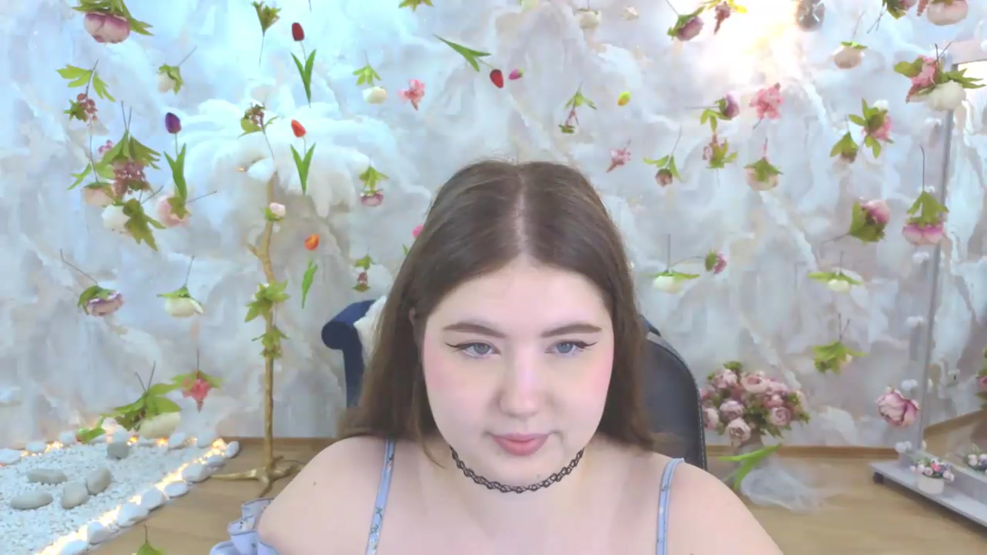 Gallery image thumbnail from EnigmaVeil's myfreecams stream on, 05/17/2026, 18:31 image 10 of 20