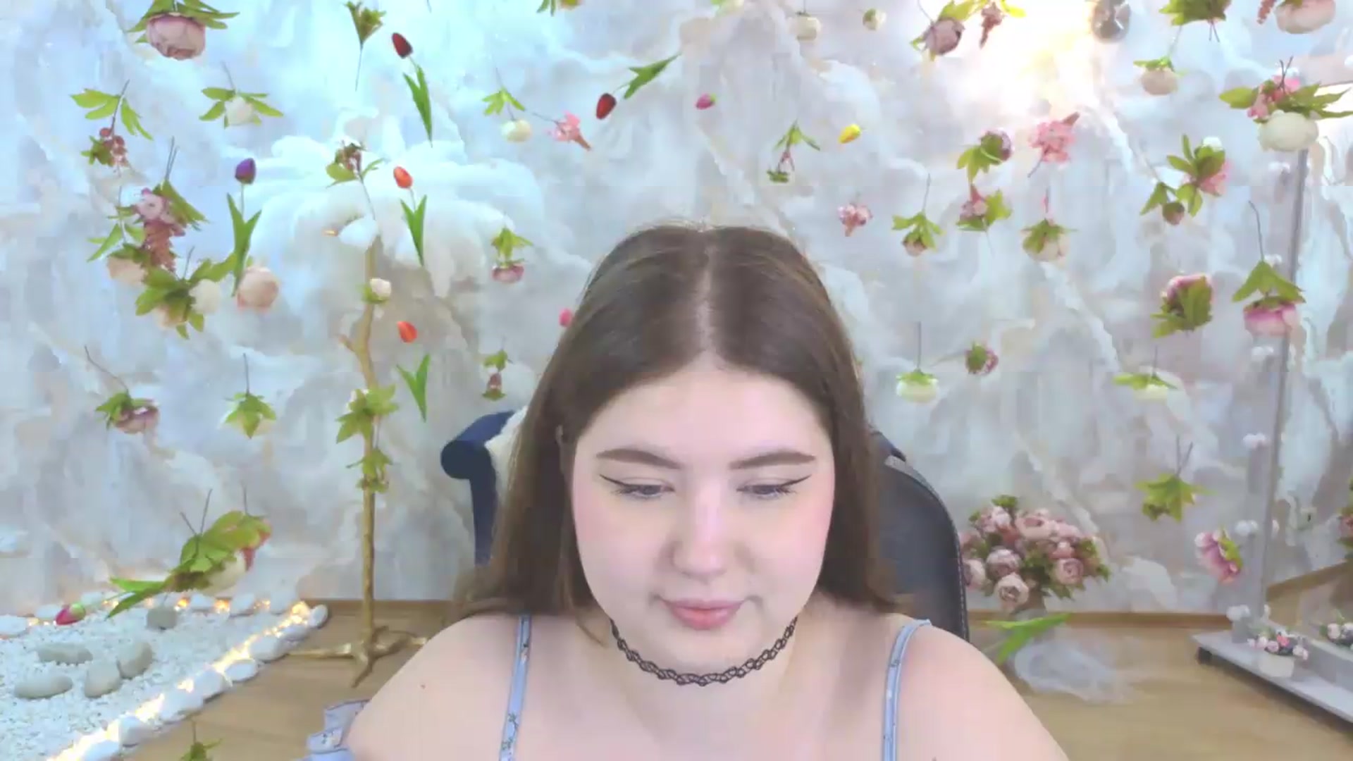 Gallery image thumbnail from EnigmaVeil's myfreecams stream on, 05/17/2026, 18:31 image 7 of 20