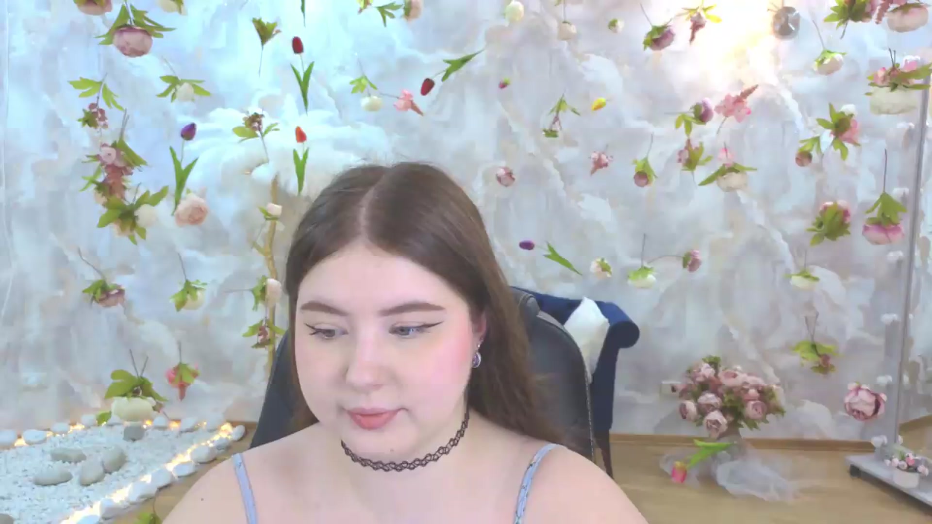 Gallery image thumbnail from EnigmaVeil's myfreecams stream on, 05/17/2026, 20:22 image 1 of 20