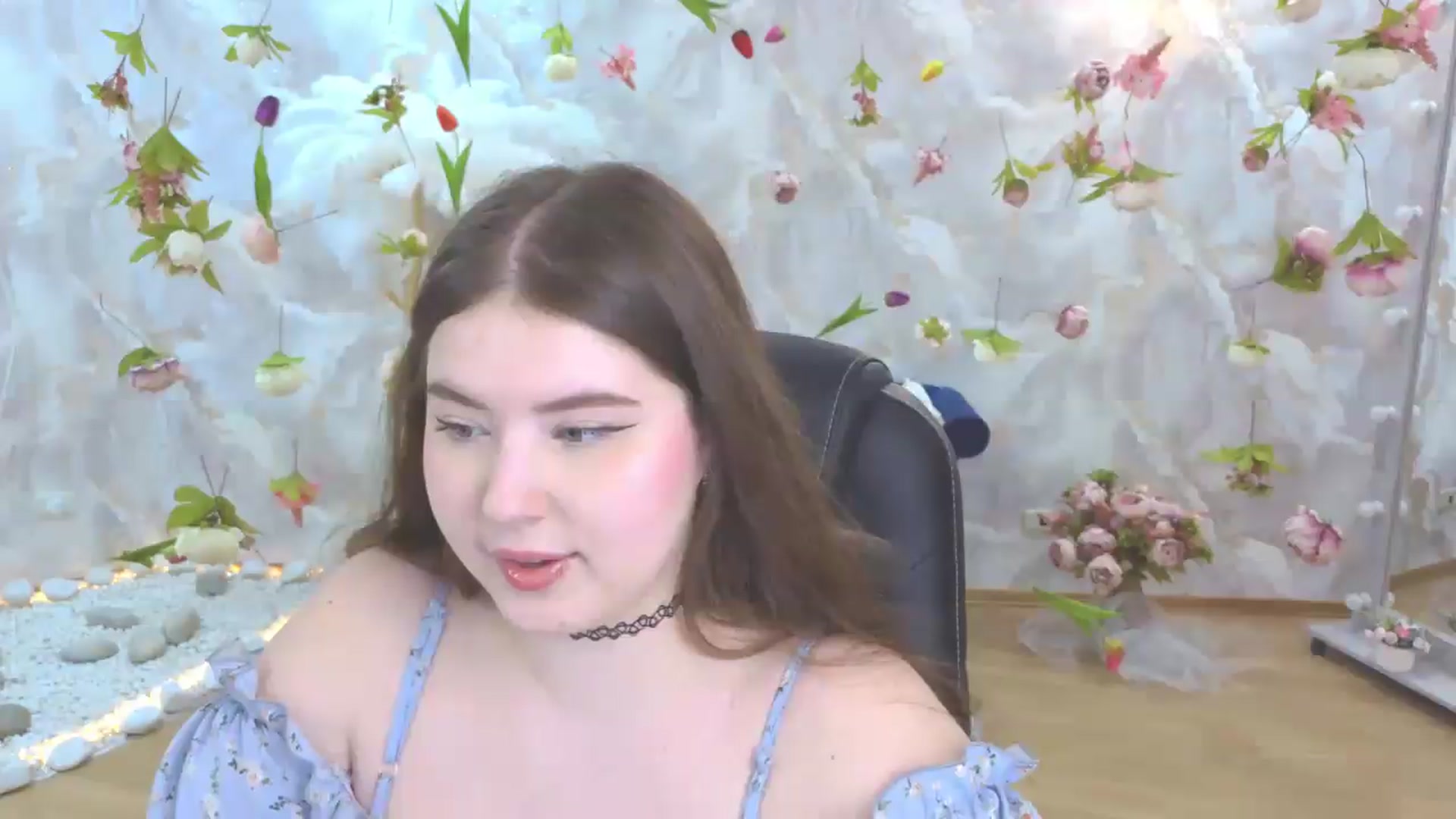 Gallery image thumbnail from EnigmaVeil's myfreecams stream on, 05/17/2026, 21:48 image 6 of 20