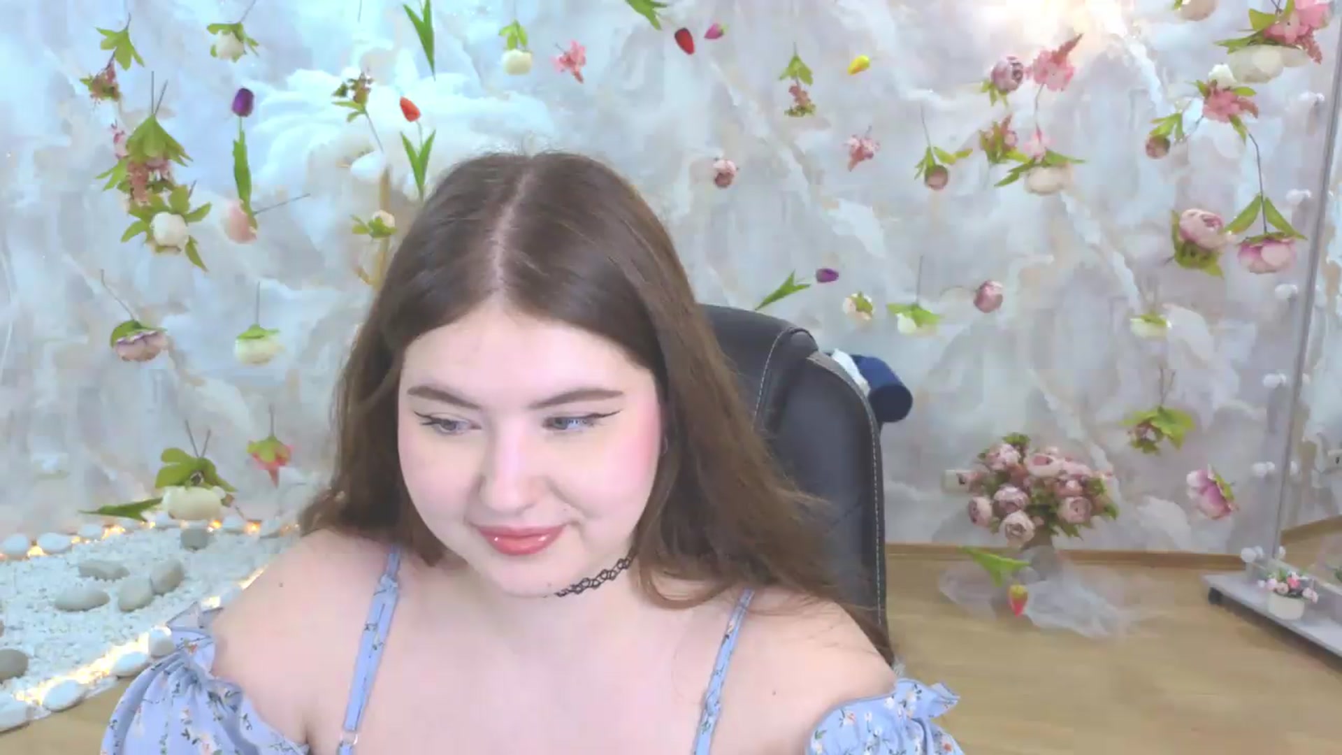 Gallery image thumbnail from EnigmaVeil's myfreecams stream on, 05/17/2026, 21:48 image 7 of 20