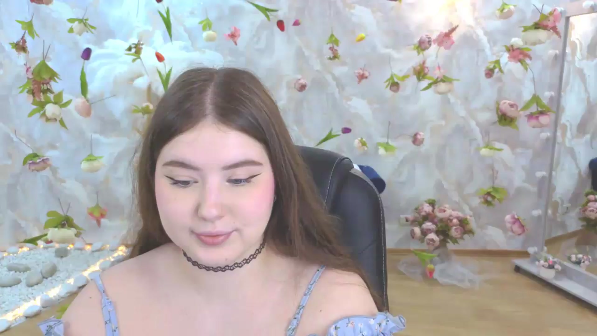 Gallery image thumbnail from EnigmaVeil's myfreecams stream on, 05/17/2026, 22:30 image 9 of 20