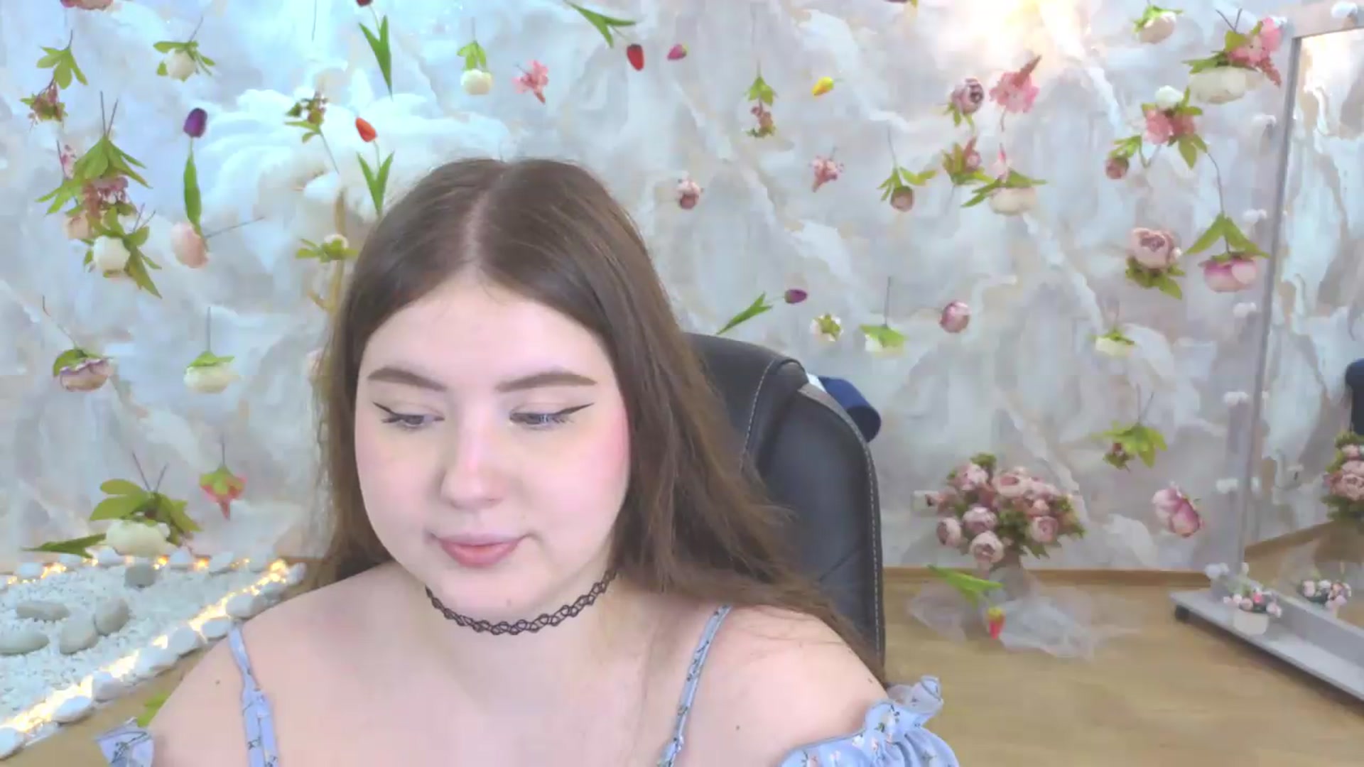 Gallery image thumbnail from EnigmaVeil's myfreecams stream on, 05/17/2026, 22:30 image 8 of 20