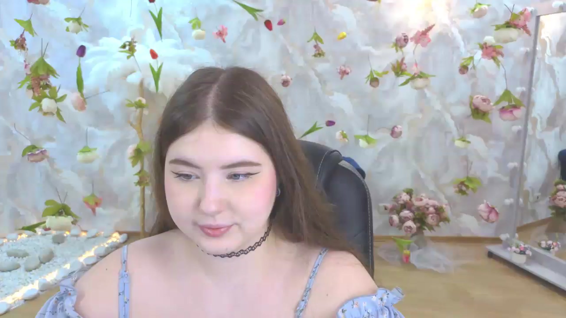 Gallery image thumbnail from EnigmaVeil's myfreecams stream on, 05/17/2026, 22:30 image 6 of 20