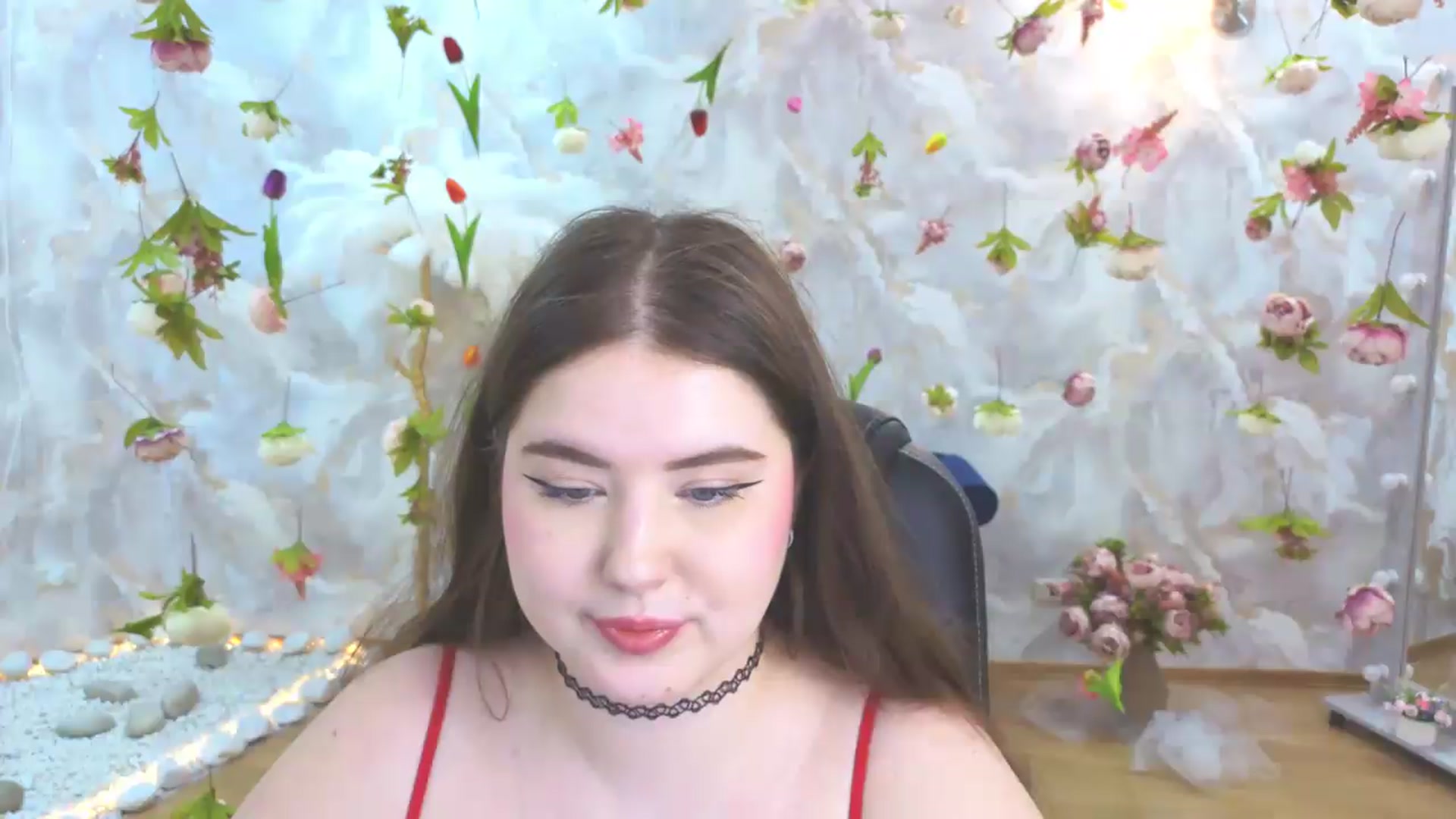 Gallery image thumbnail from EnigmaVeil's myfreecams stream on, 05/18/2026, 23:47 image 15 of 20