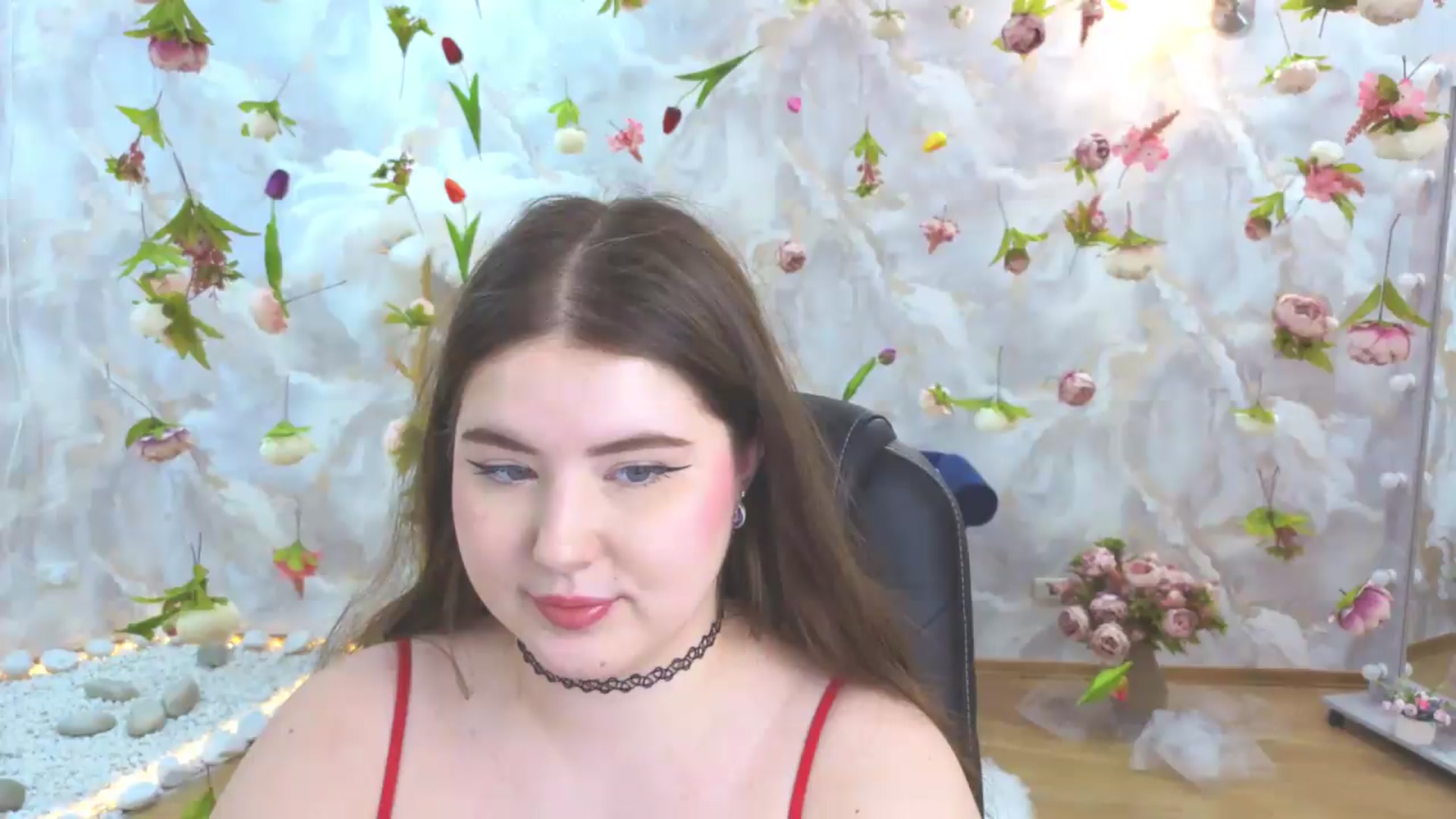 Gallery image thumbnail from EnigmaVeil's myfreecams stream on, 05/18/2026, 23:47 image 7 of 20