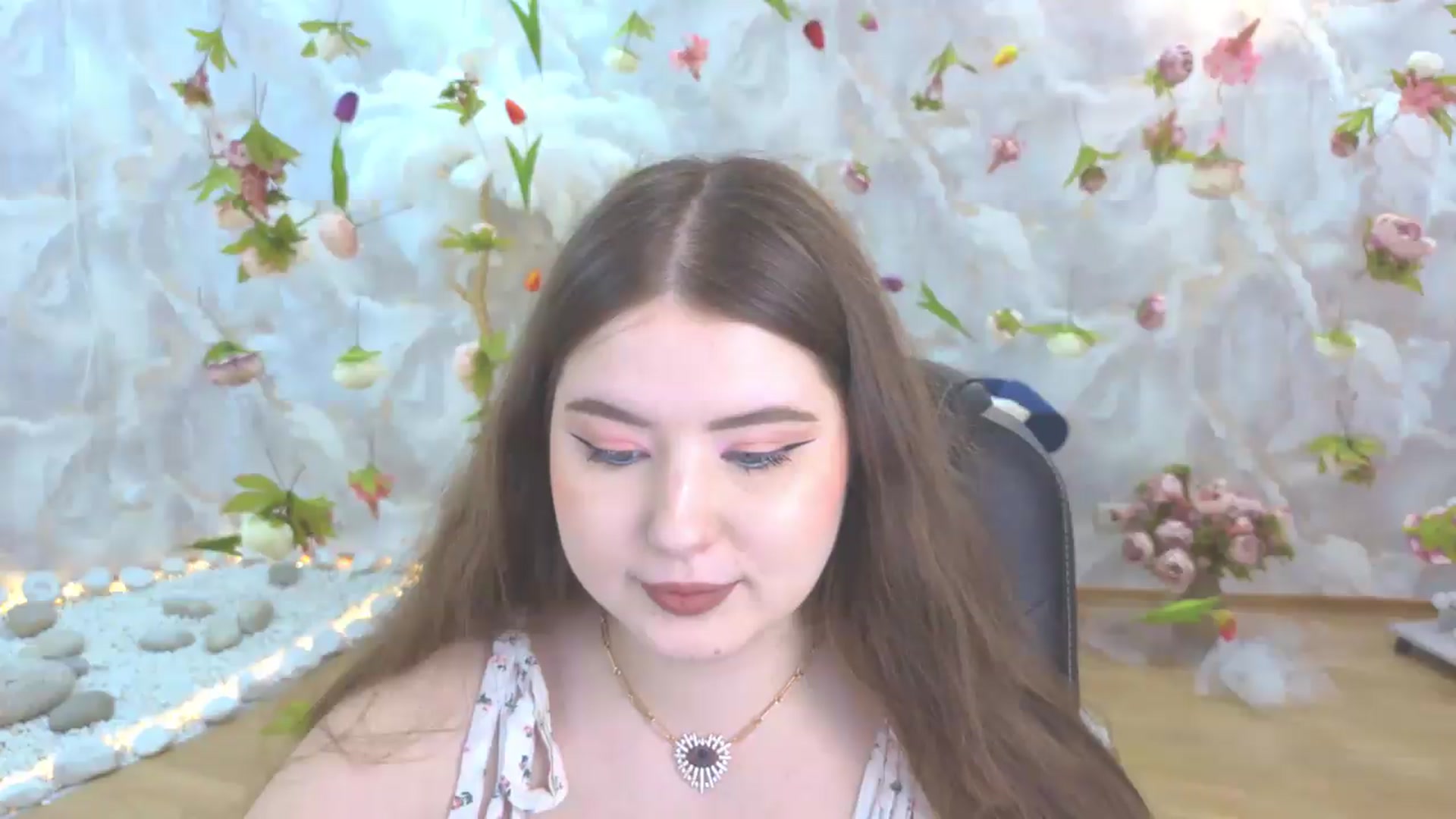 Gallery image thumbnail from EnigmaVeil's myfreecams stream on, 05/20/2026, 05:36 image 15 of 20