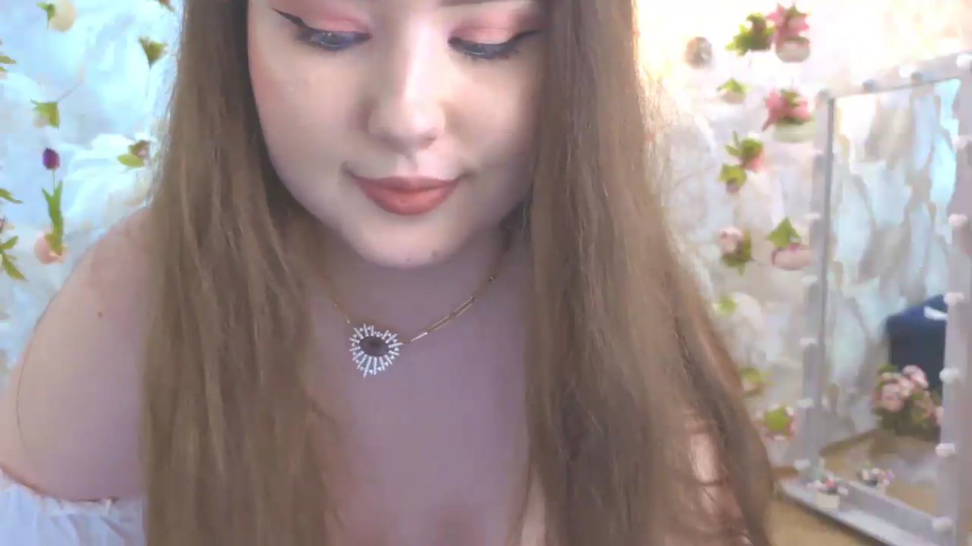 Gallery image thumbnail from EnigmaVeil's myfreecams stream on, 05/20/2026, 09:47 image 2 of 20