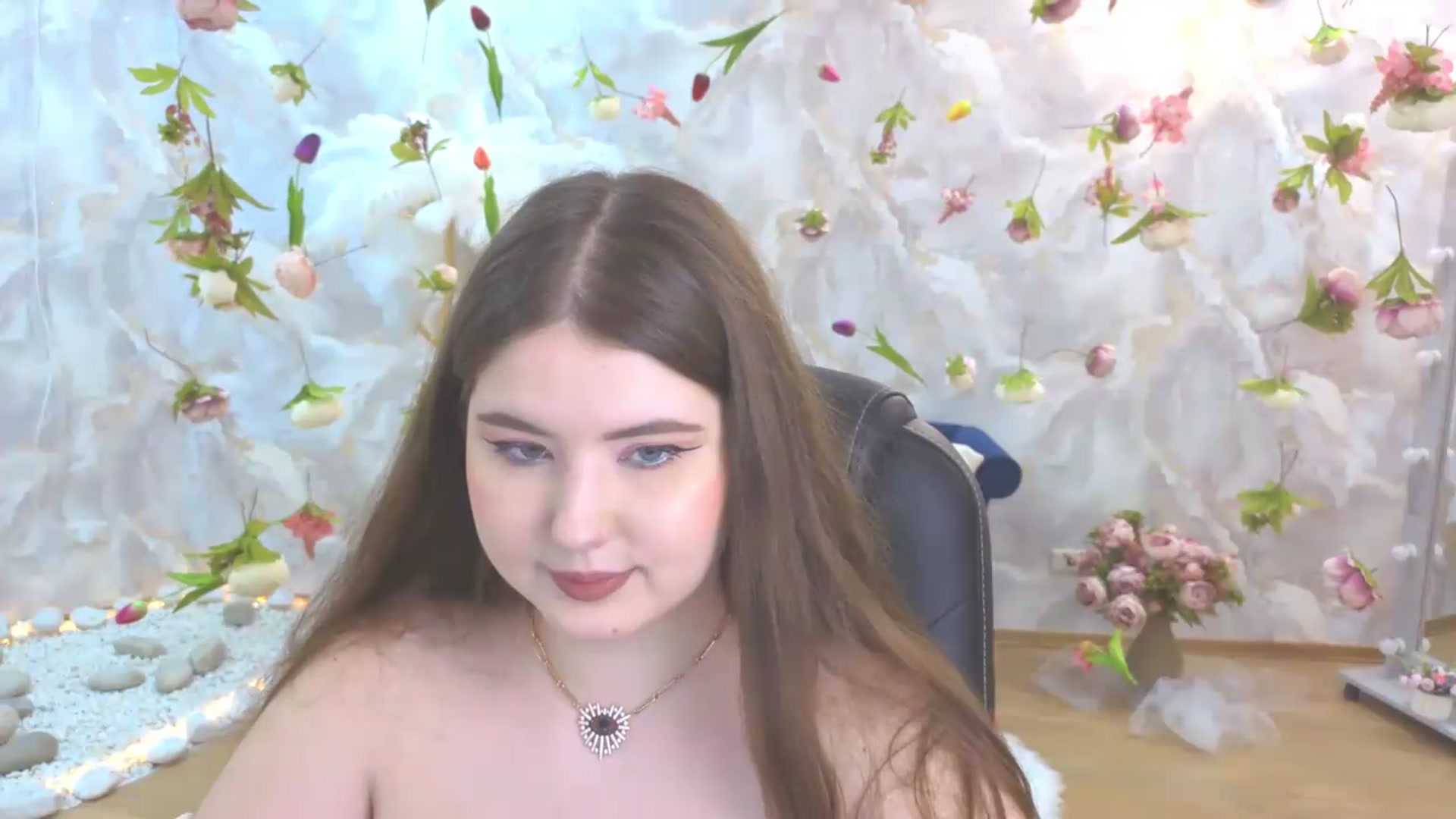 Gallery image thumbnail from EnigmaVeil's myfreecams stream on, 05/20/2026, 09:47 image 4 of 20