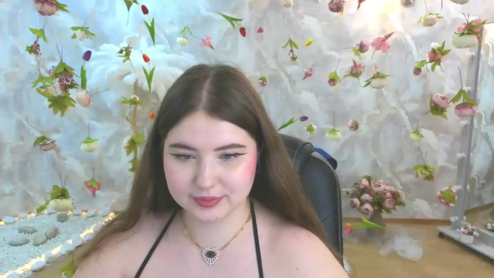 Gallery image thumbnail from EnigmaVeil's myfreecams stream on, 05/21/2026, 07:37 image 10 of 20