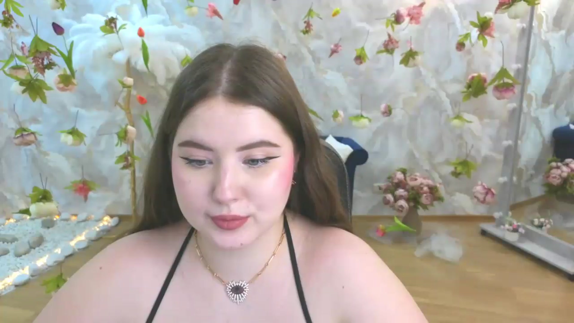 Gallery image thumbnail from EnigmaVeil's myfreecams stream on, 05/21/2026, 09:47 image 8 of 20