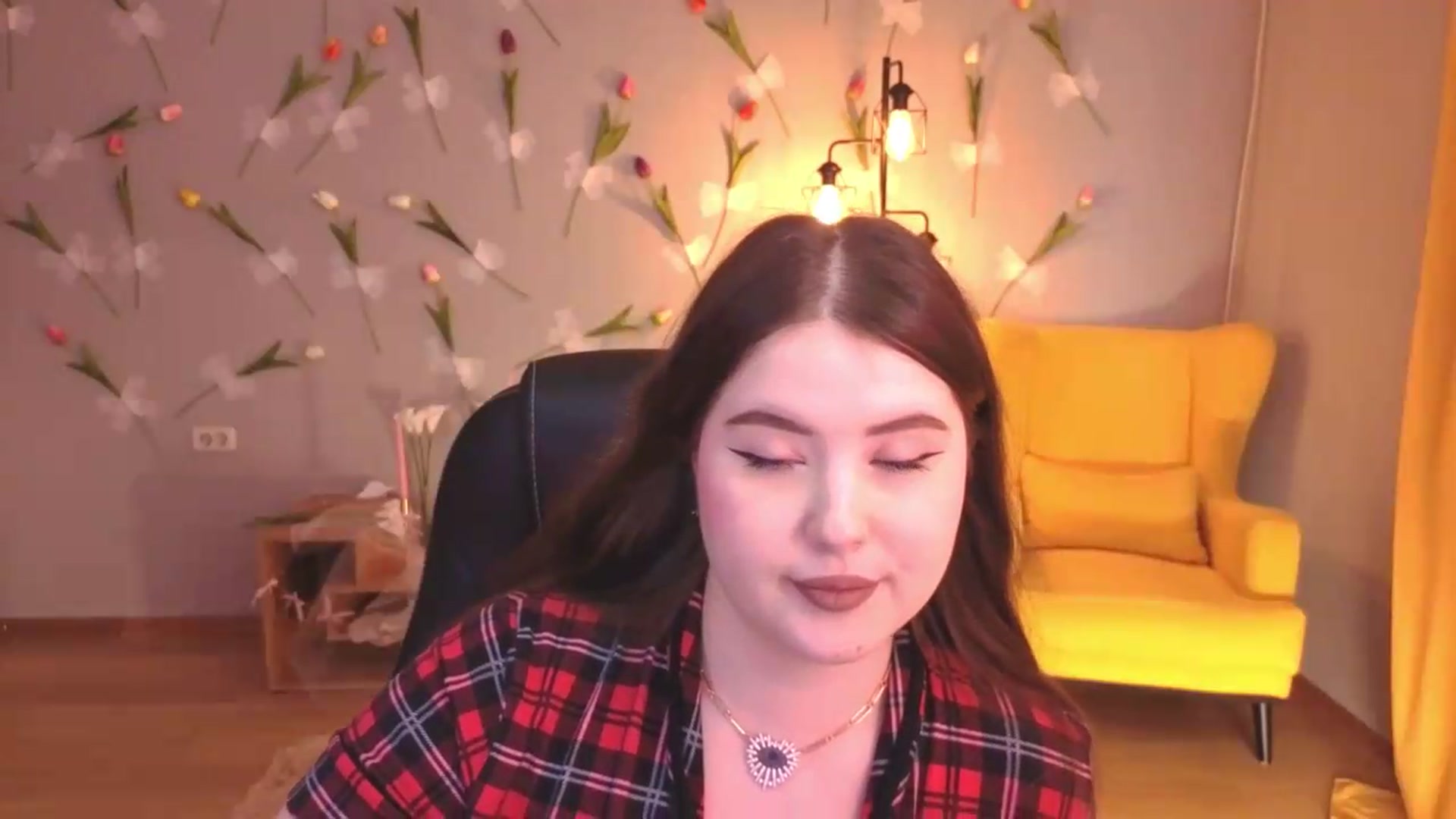 Gallery image thumbnail from EnigmaVeil's myfreecams stream on, 05/23/2026, 01:46 image 17 of 20