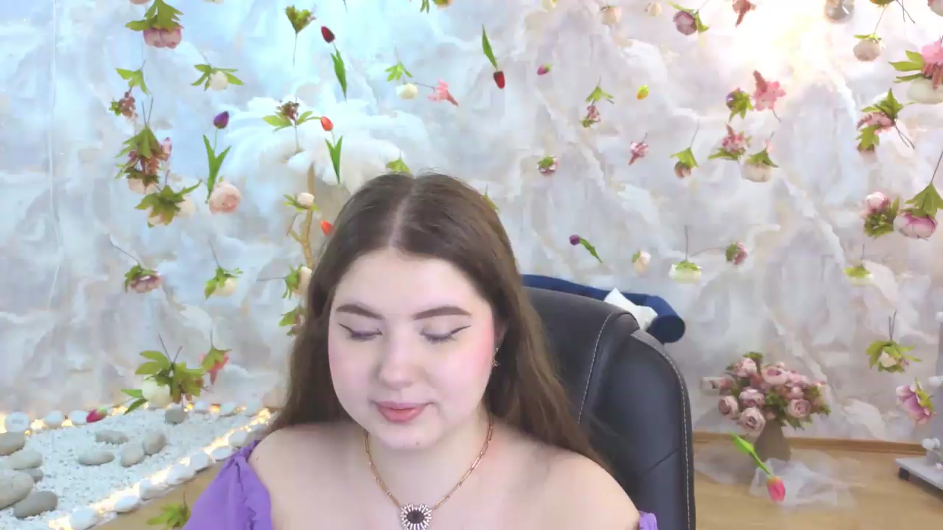 Gallery image thumbnail from EnigmaVeil's myfreecams stream on, 05/23/2026, 18:44 image 12 of 20