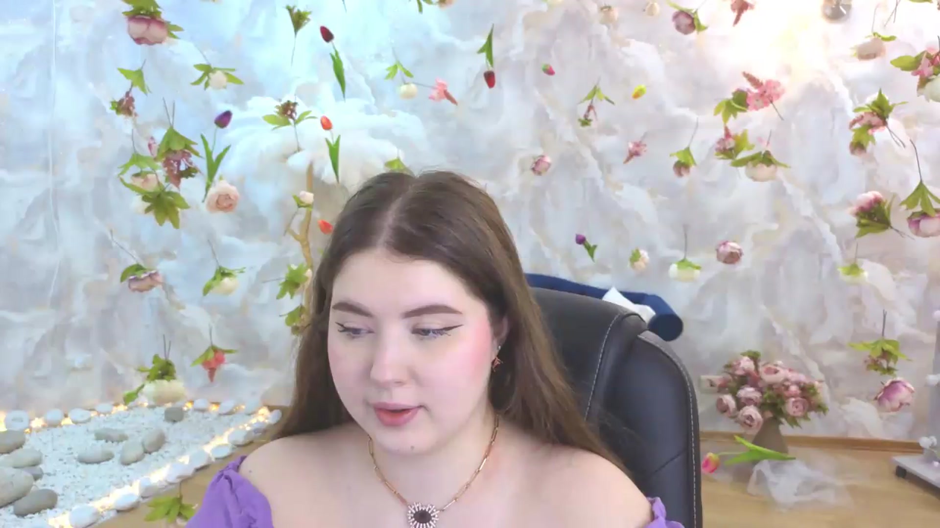 Gallery image thumbnail from EnigmaVeil's myfreecams stream on, 05/23/2026, 18:44 image 5 of 20