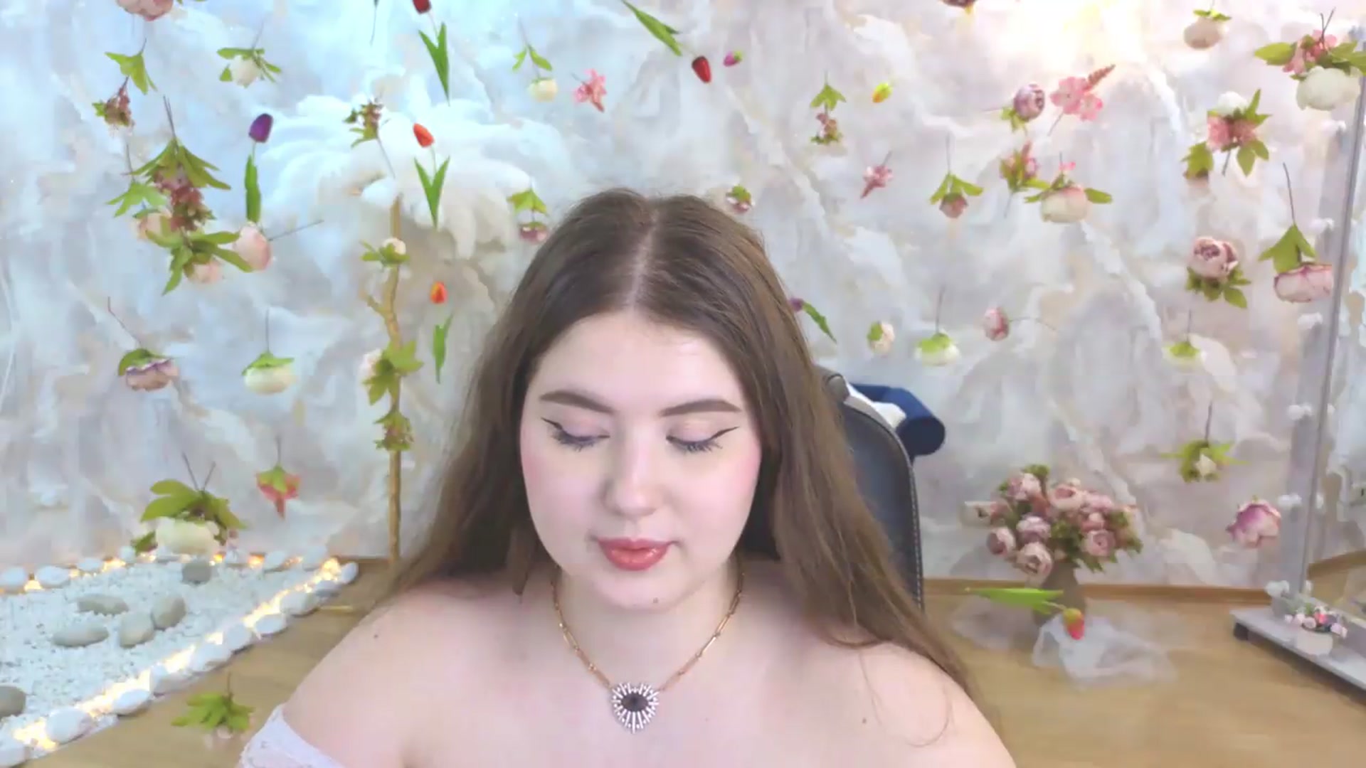 Gallery image thumbnail from EnigmaVeil's myfreecams stream on, 05/23/2026, 23:37 image 16 of 20