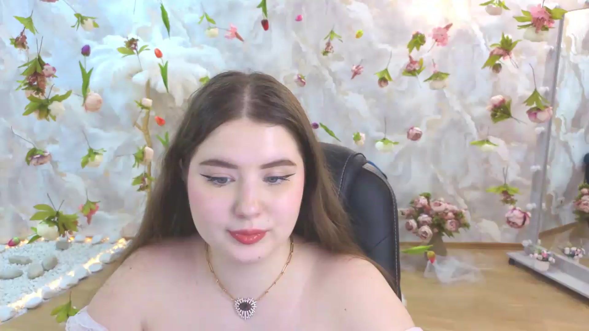 Gallery image thumbnail from EnigmaVeil's myfreecams stream on, 05/24/2026, 03:47 image 3 of 20