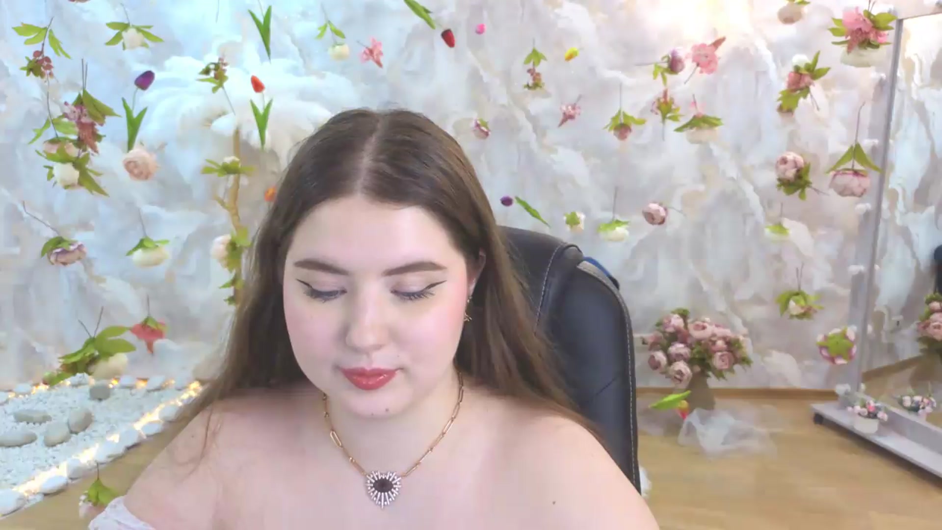 Gallery image thumbnail from EnigmaVeil's myfreecams stream on, 05/24/2026, 03:47 image 11 of 20