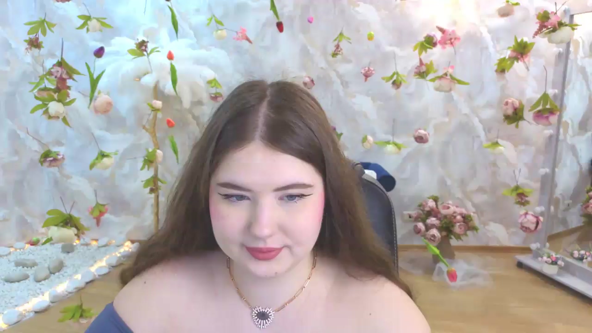 Gallery image thumbnail from EnigmaVeil's myfreecams stream on, 05/24/2026, 19:24 image 3 of 20