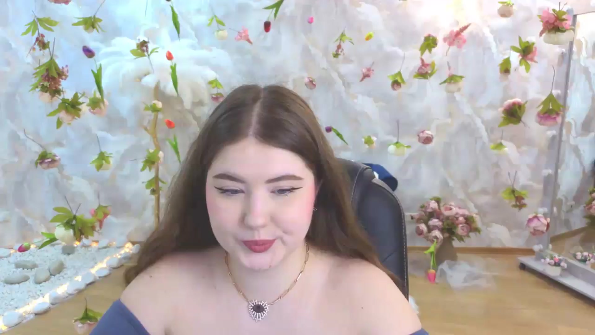Gallery image thumbnail from EnigmaVeil's myfreecams stream on, 05/24/2026, 19:24 image 6 of 20