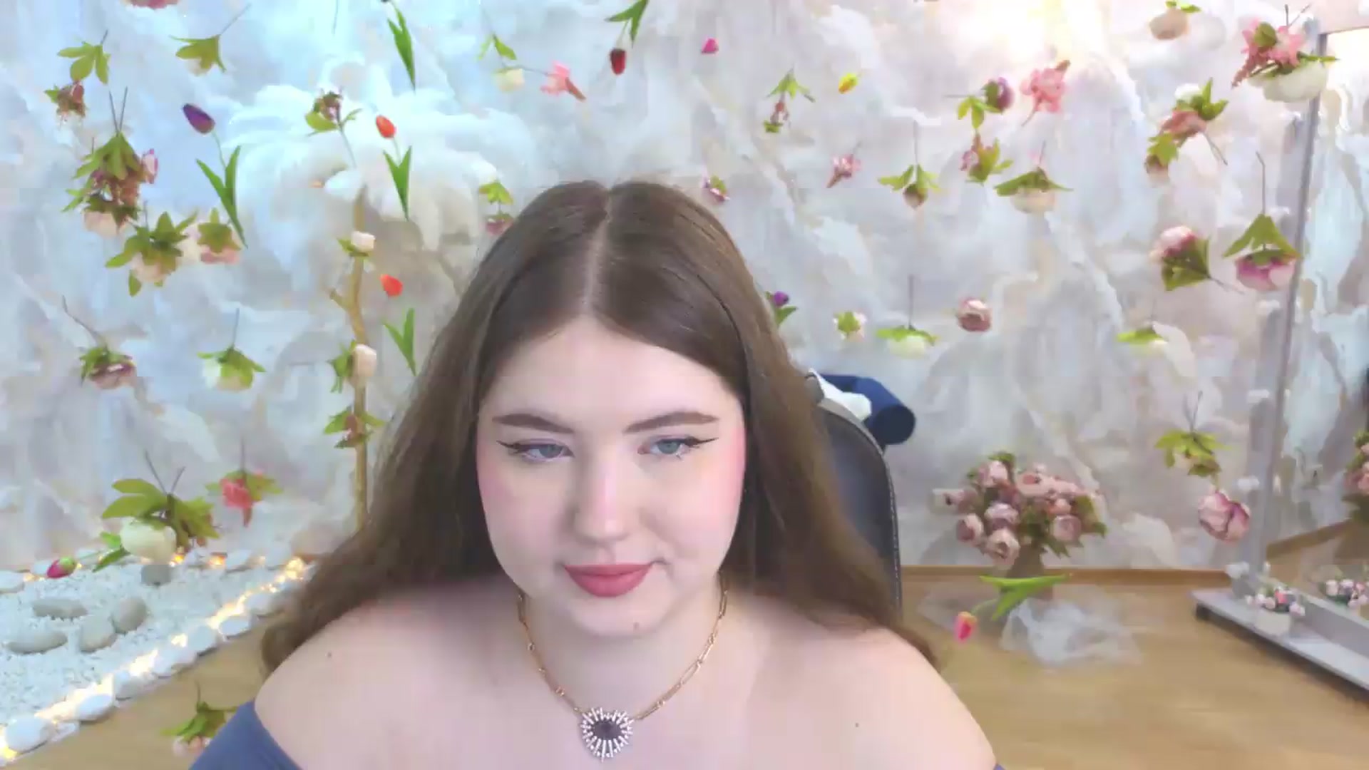 Gallery image thumbnail from EnigmaVeil's myfreecams stream on, 05/24/2026, 19:24 image 1 of 20