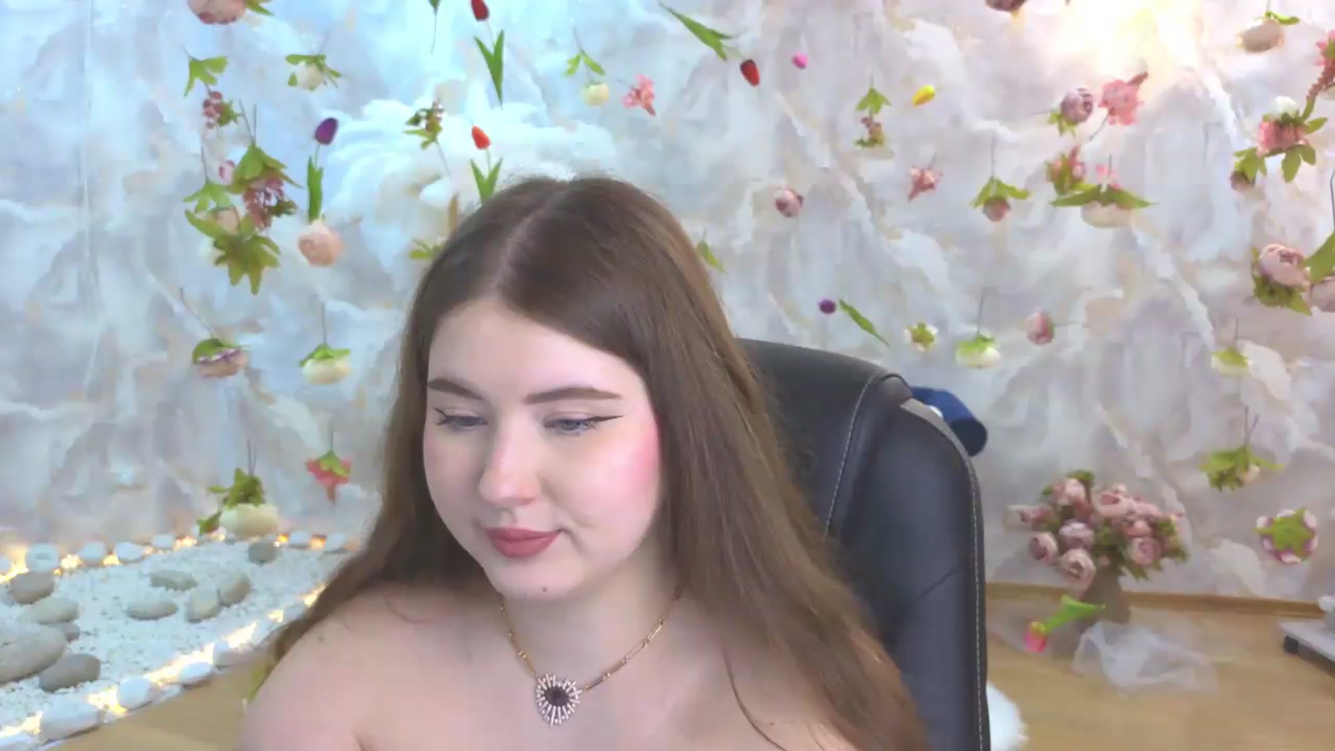 Gallery image thumbnail from EnigmaVeil's myfreecams stream on, 05/24/2026, 23:22 image 6 of 20