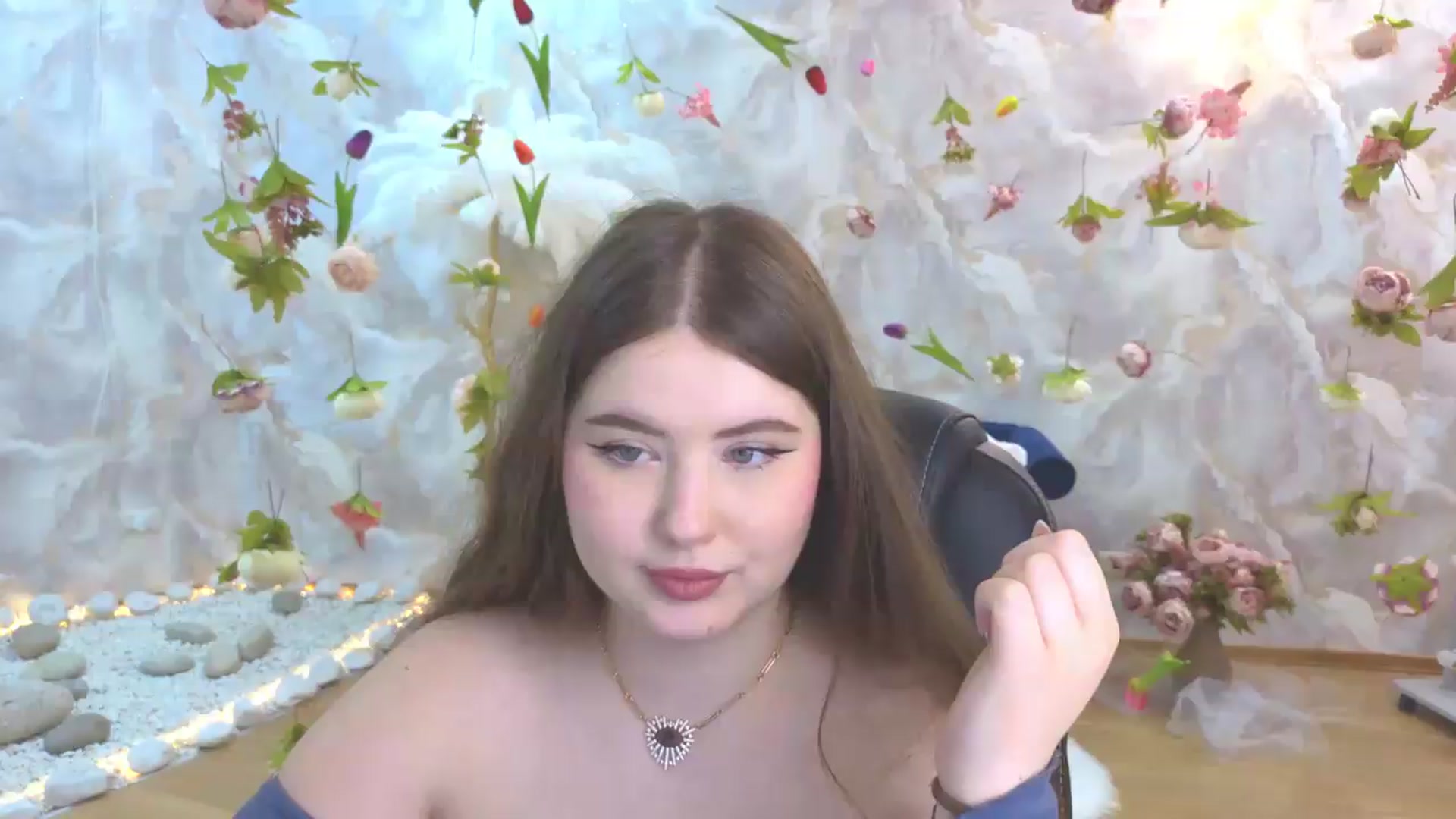 Gallery image thumbnail from EnigmaVeil's myfreecams stream on, 05/24/2026, 23:22 image 1 of 20