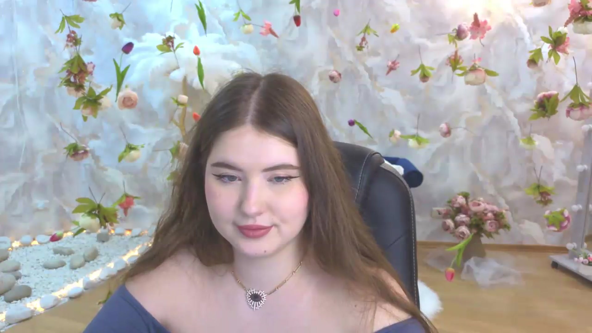 Gallery image thumbnail from EnigmaVeil's myfreecams stream on, 05/24/2026, 23:22 image 17 of 20