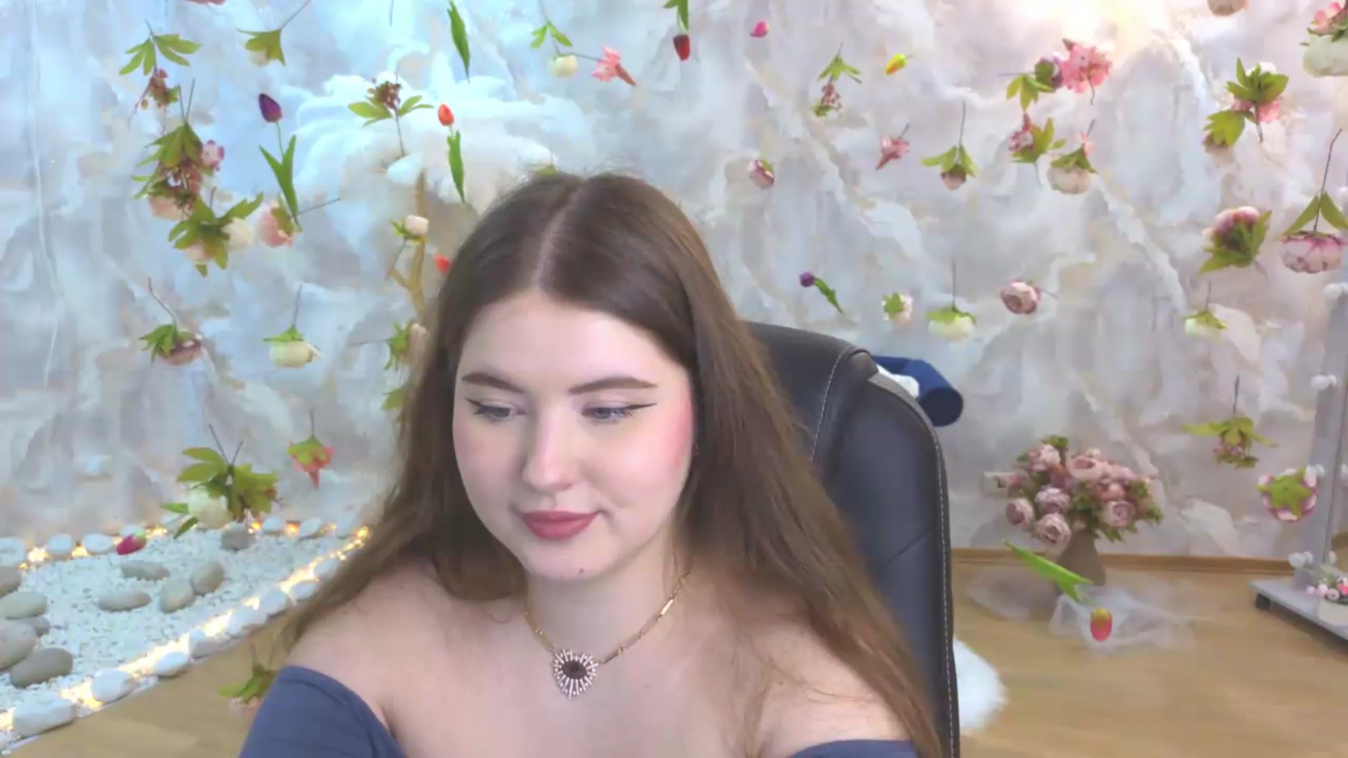 Gallery image thumbnail from EnigmaVeil's myfreecams stream on, 05/24/2026, 23:22 image 18 of 20